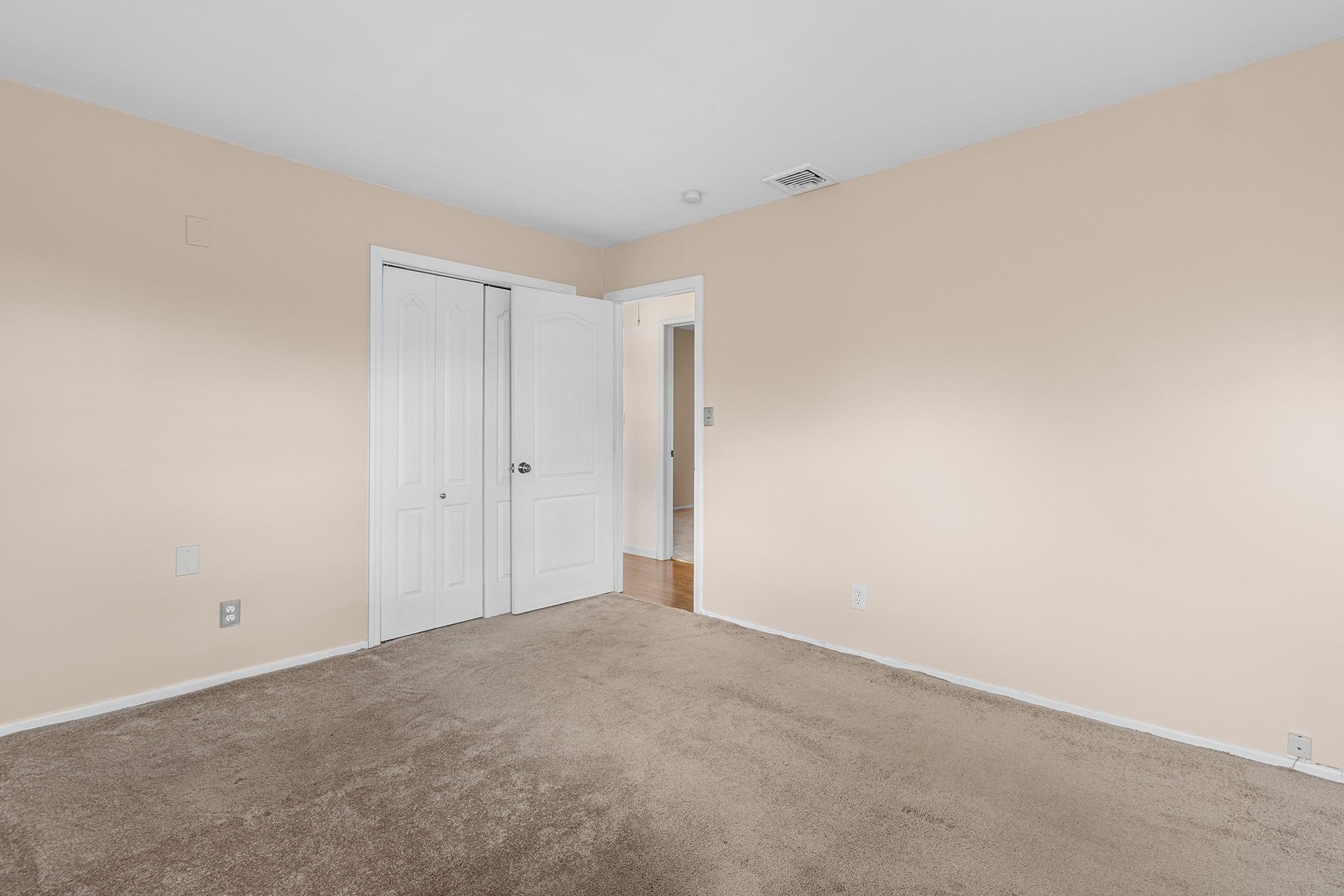 539 Elwood Road Property Photo 16