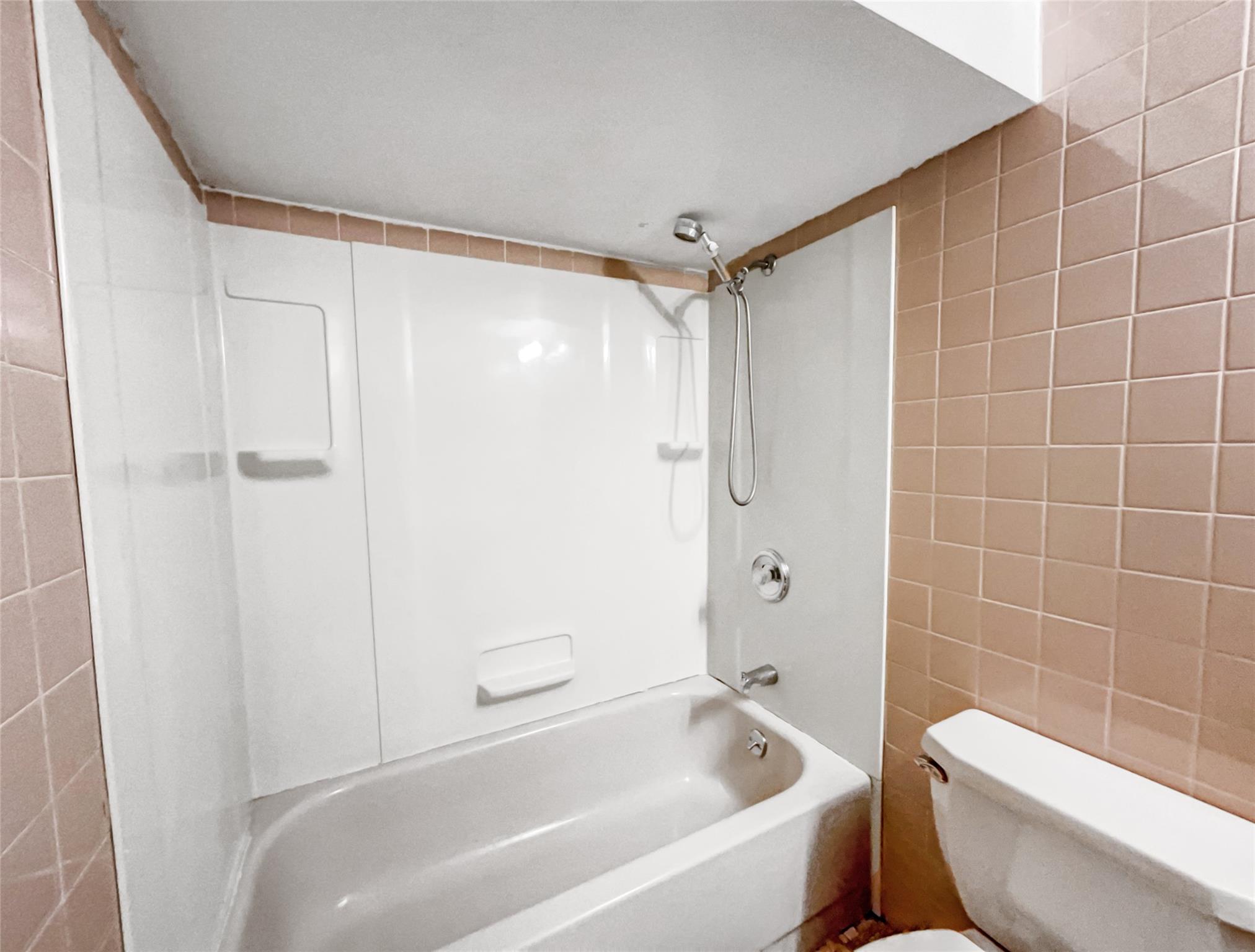1 Charter Lane Property Photo 27