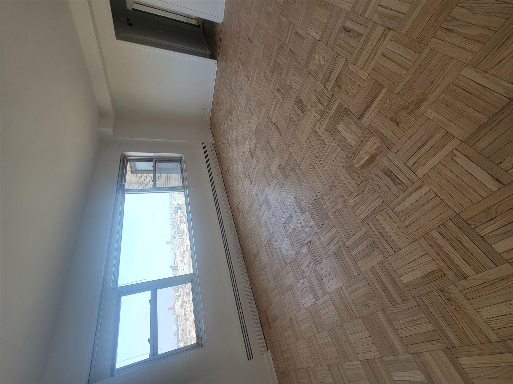 7 E Fordham Hill Oval 16c Property Photo 8