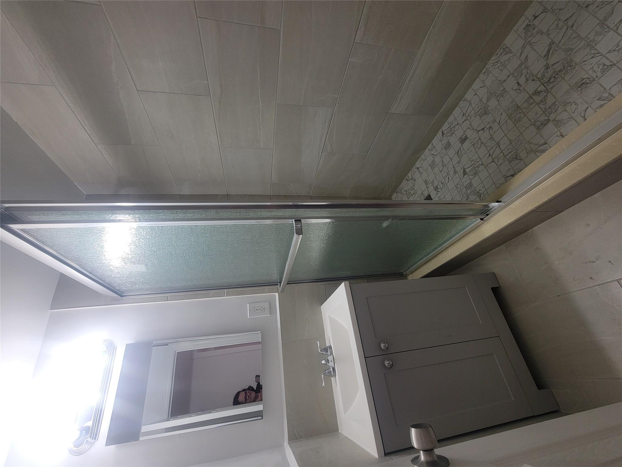 7 E Fordham Hill Oval 16c Property Photo 12