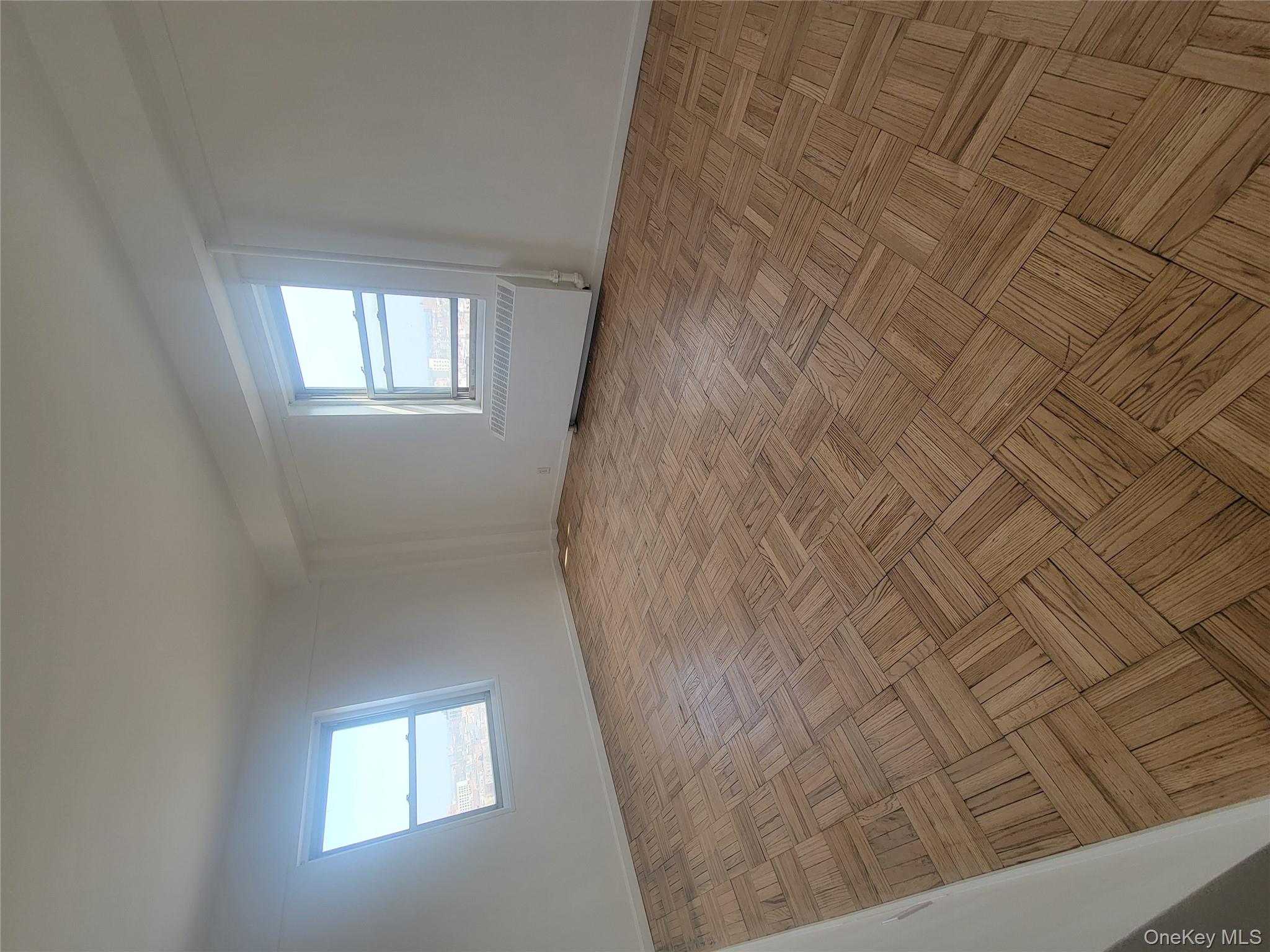 7 E Fordham Hill Oval 16c Property Photo 15