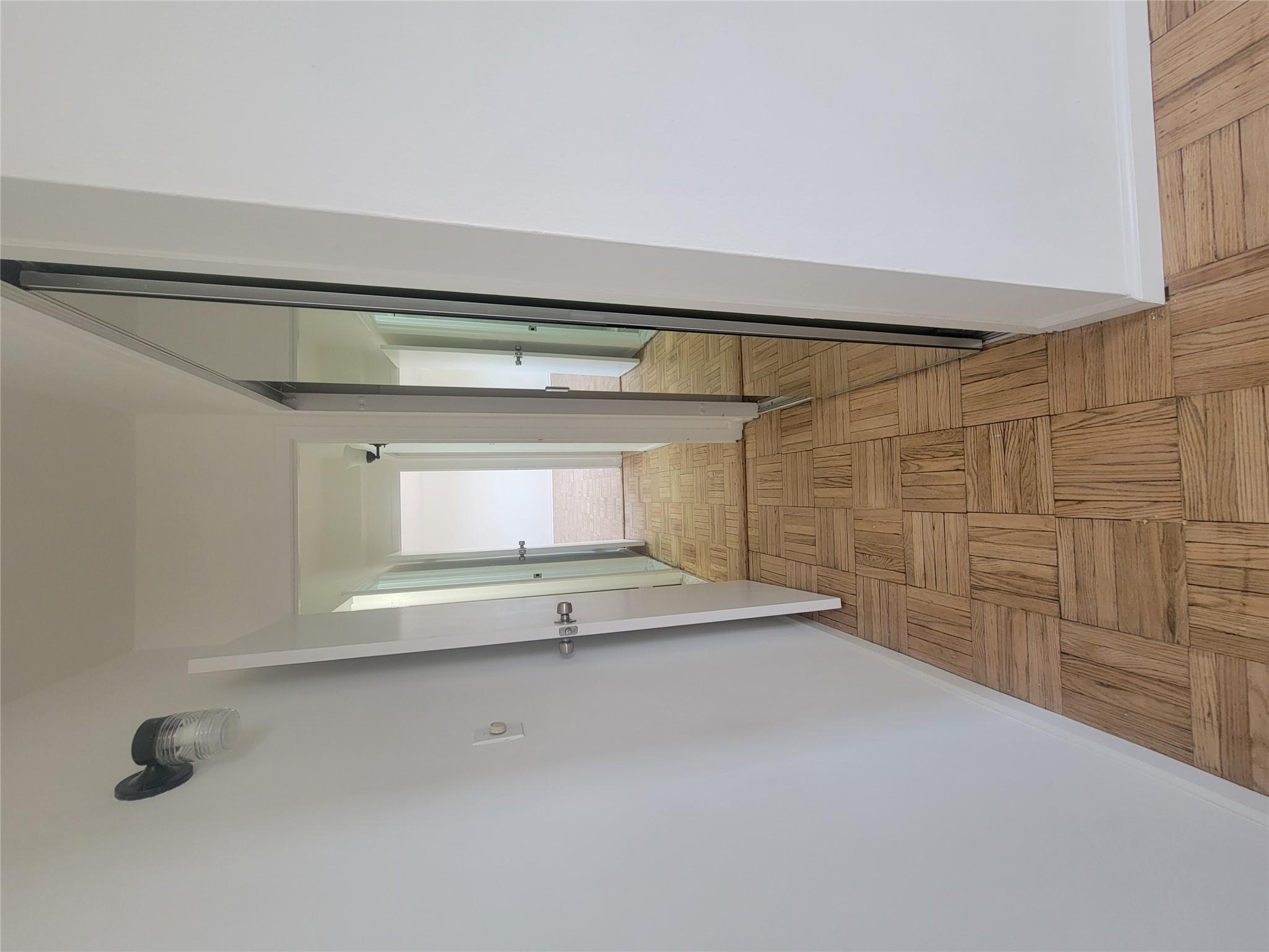 7 E Fordham Hill Oval 16c Property Photo 16