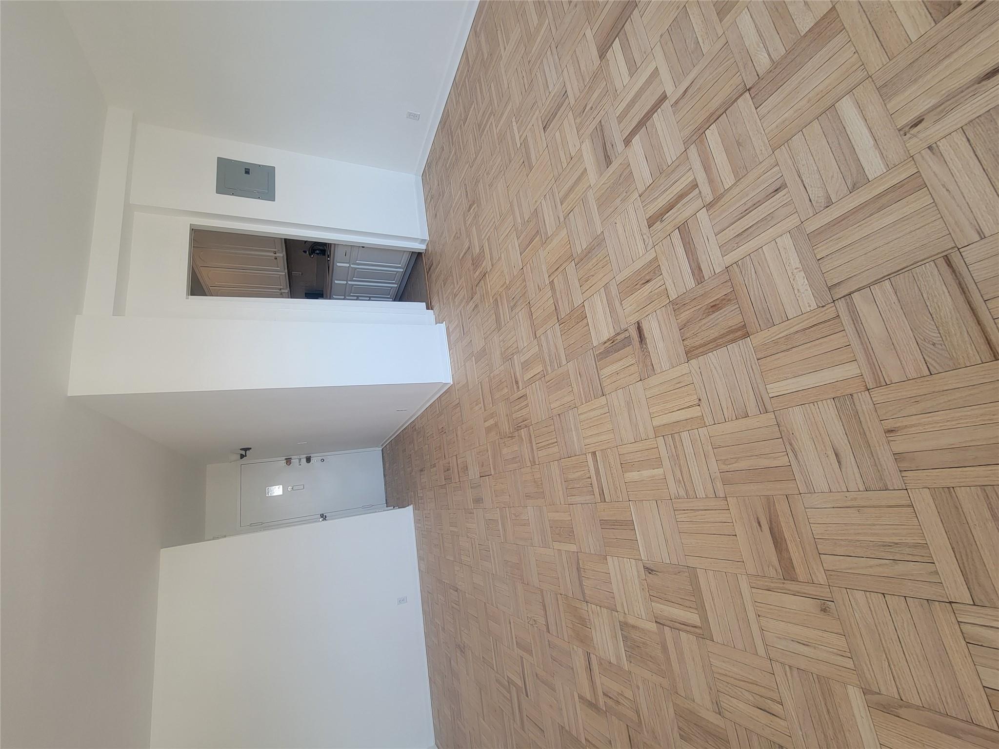 7 E Fordham Hill Oval 16c Property Photo 17