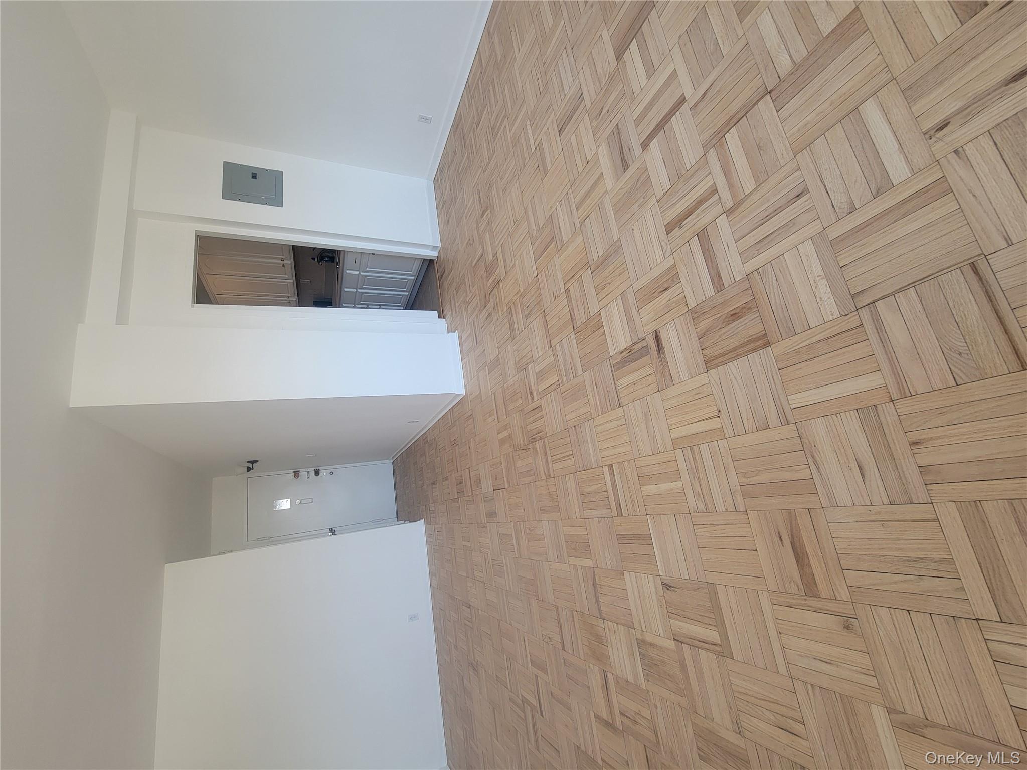 7 E Fordham Hill Oval 16c Property Photo 17