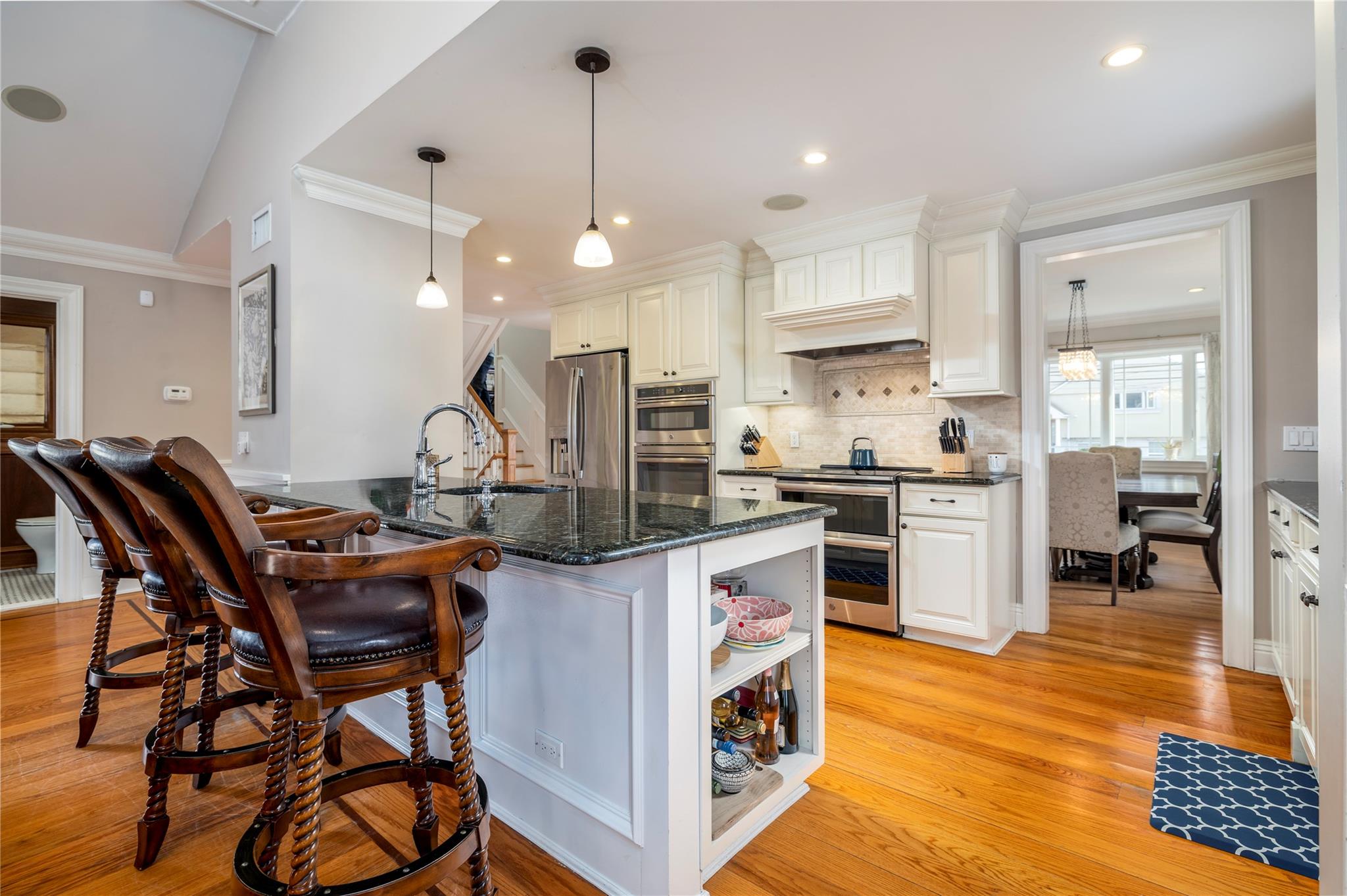 242 W Waukena Avenue Property Photo 8