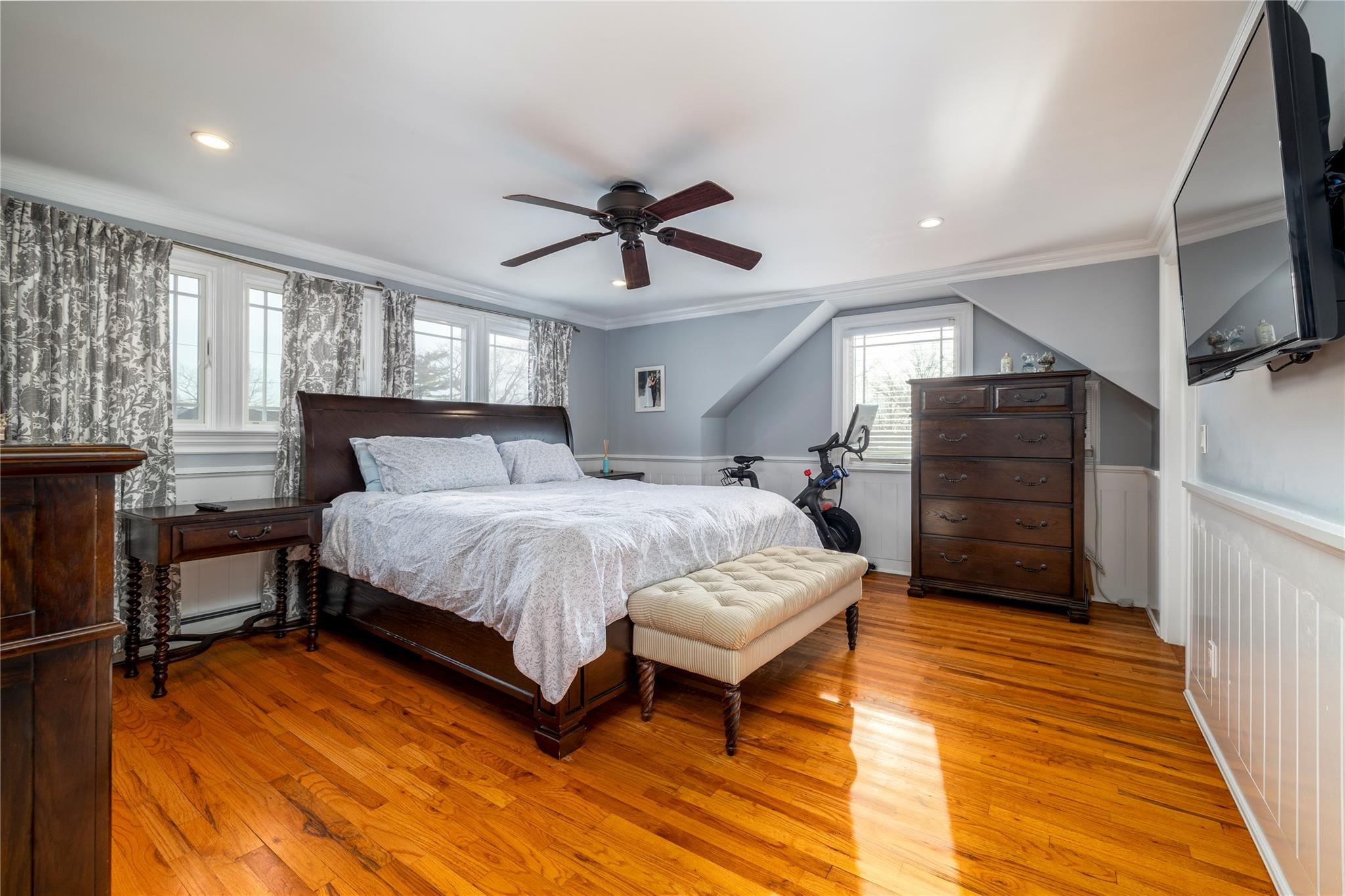 242 W Waukena Avenue Property Photo 19