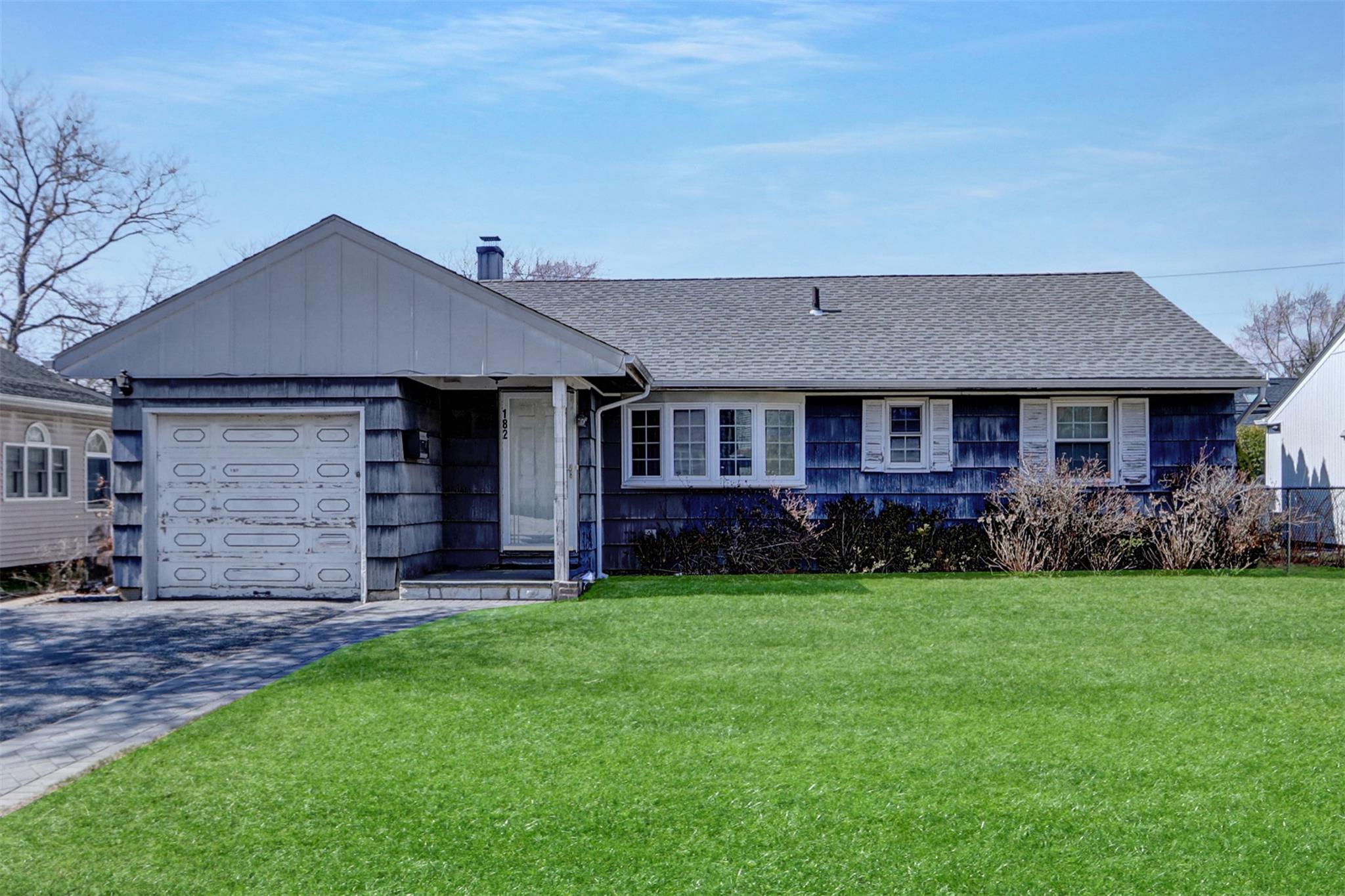 182 Hungry Harbor Road Property Photo