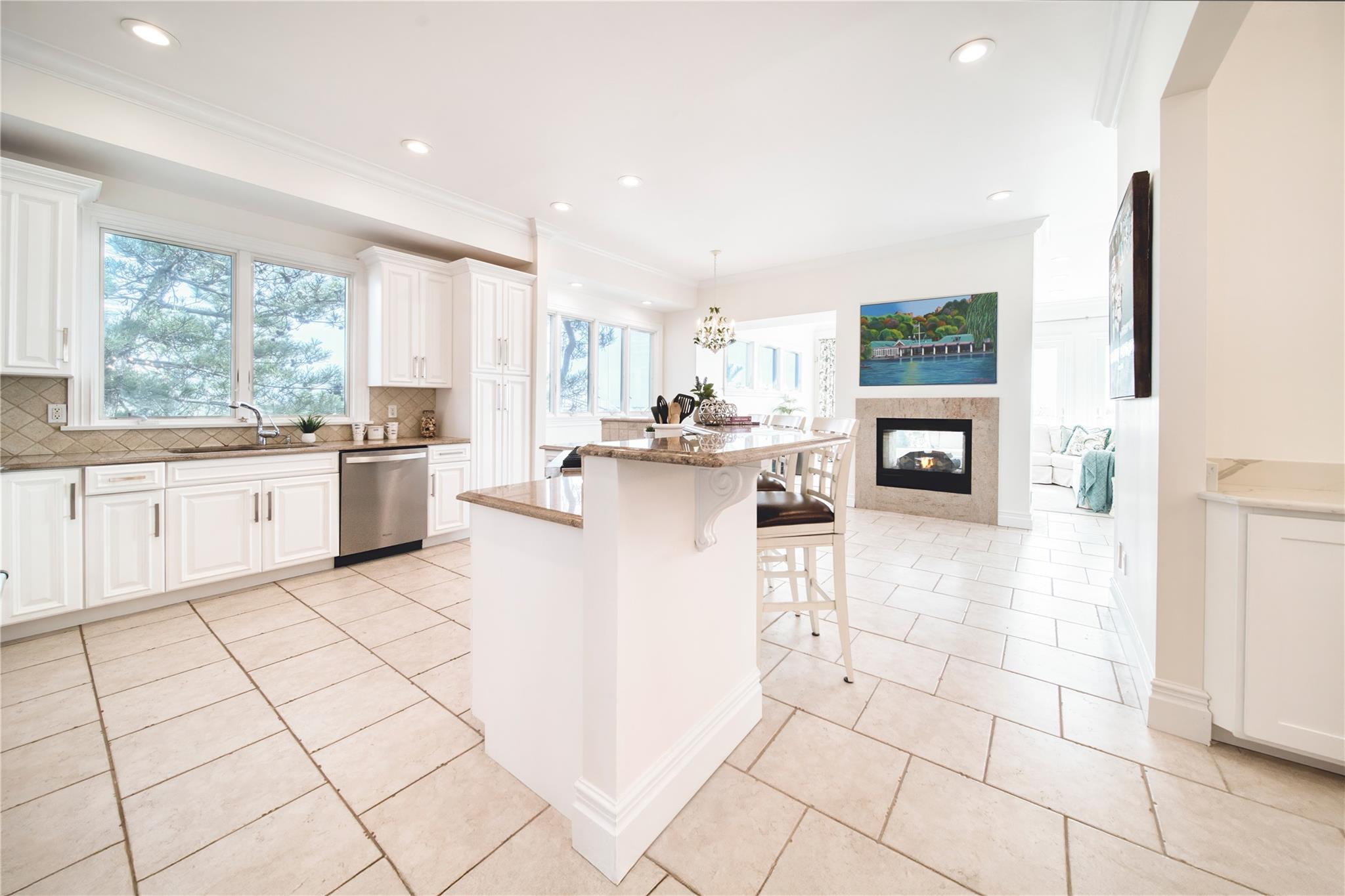 861 Dune Road Property Photo 7