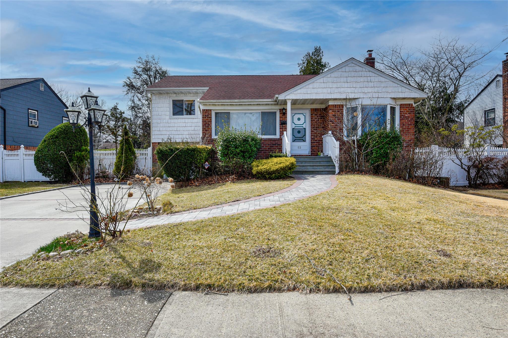 53 Aintree Road Property Photo