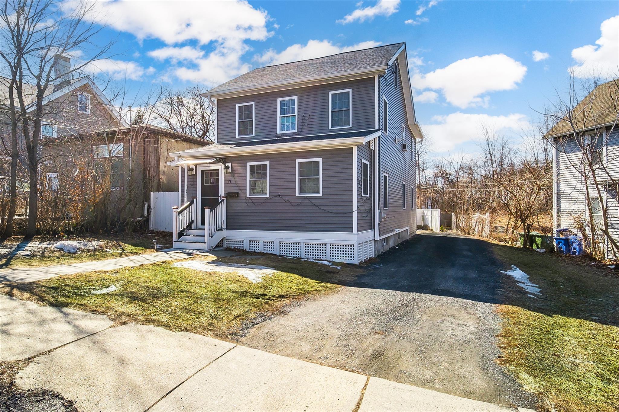 10 Myrtle Avenue Property Photo 2