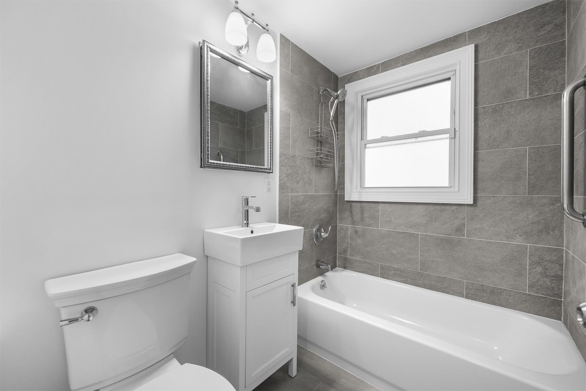 14 Kwiecinski Street Property Photo 16
