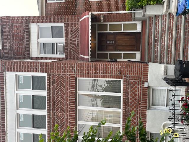 2010 Hobart Avenue Property Photo 1
