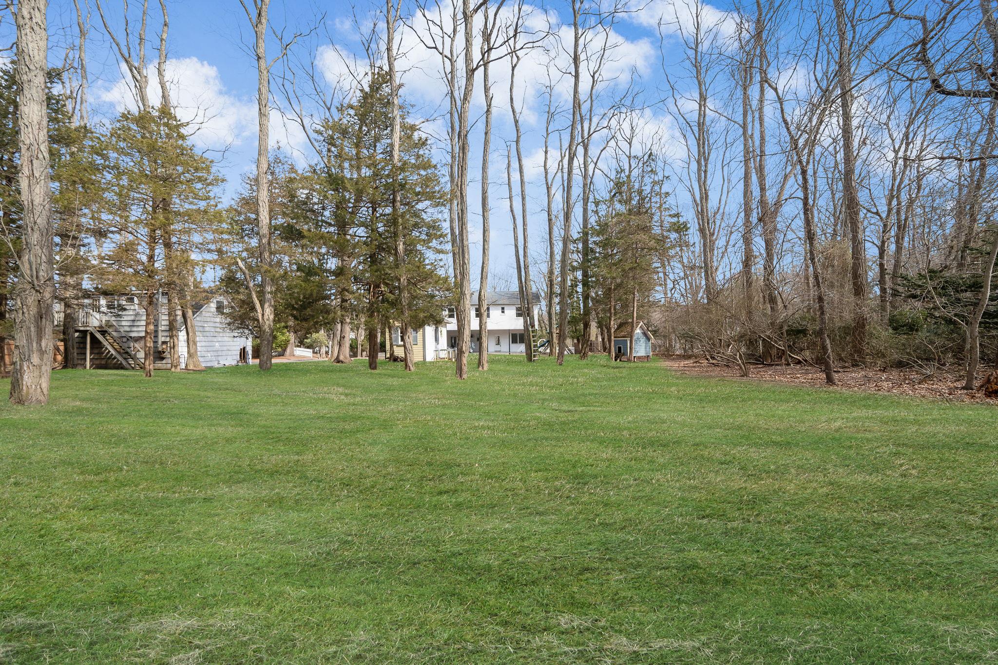 12 Lakeside Drive Property Photo 14