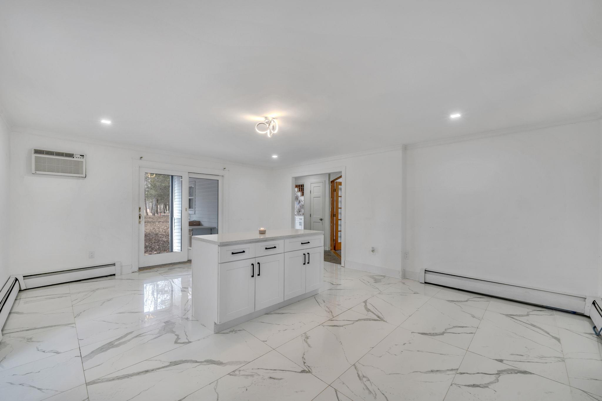 12 Lakeside Drive Property Photo 18