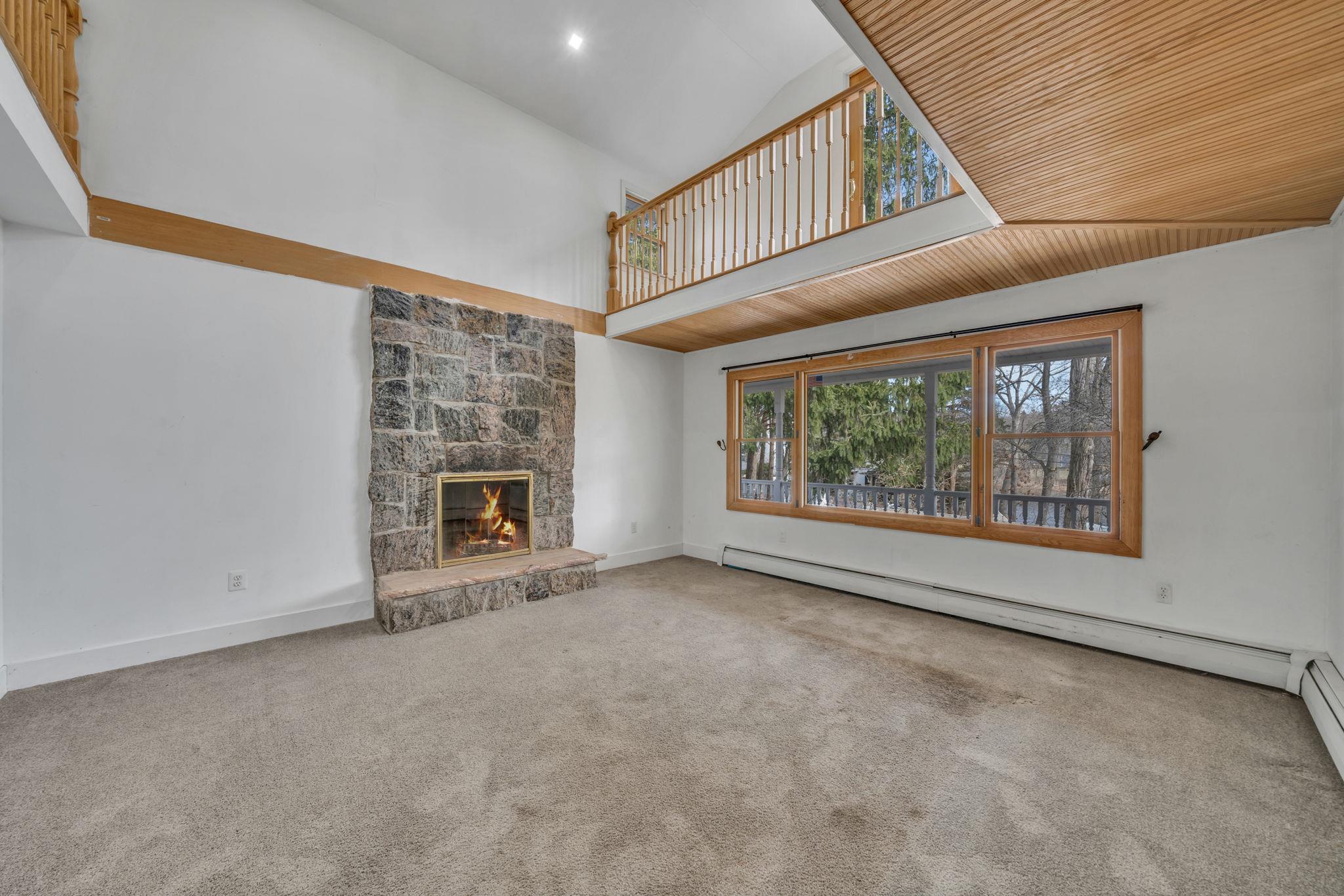 12 Lakeside Drive Property Photo 21