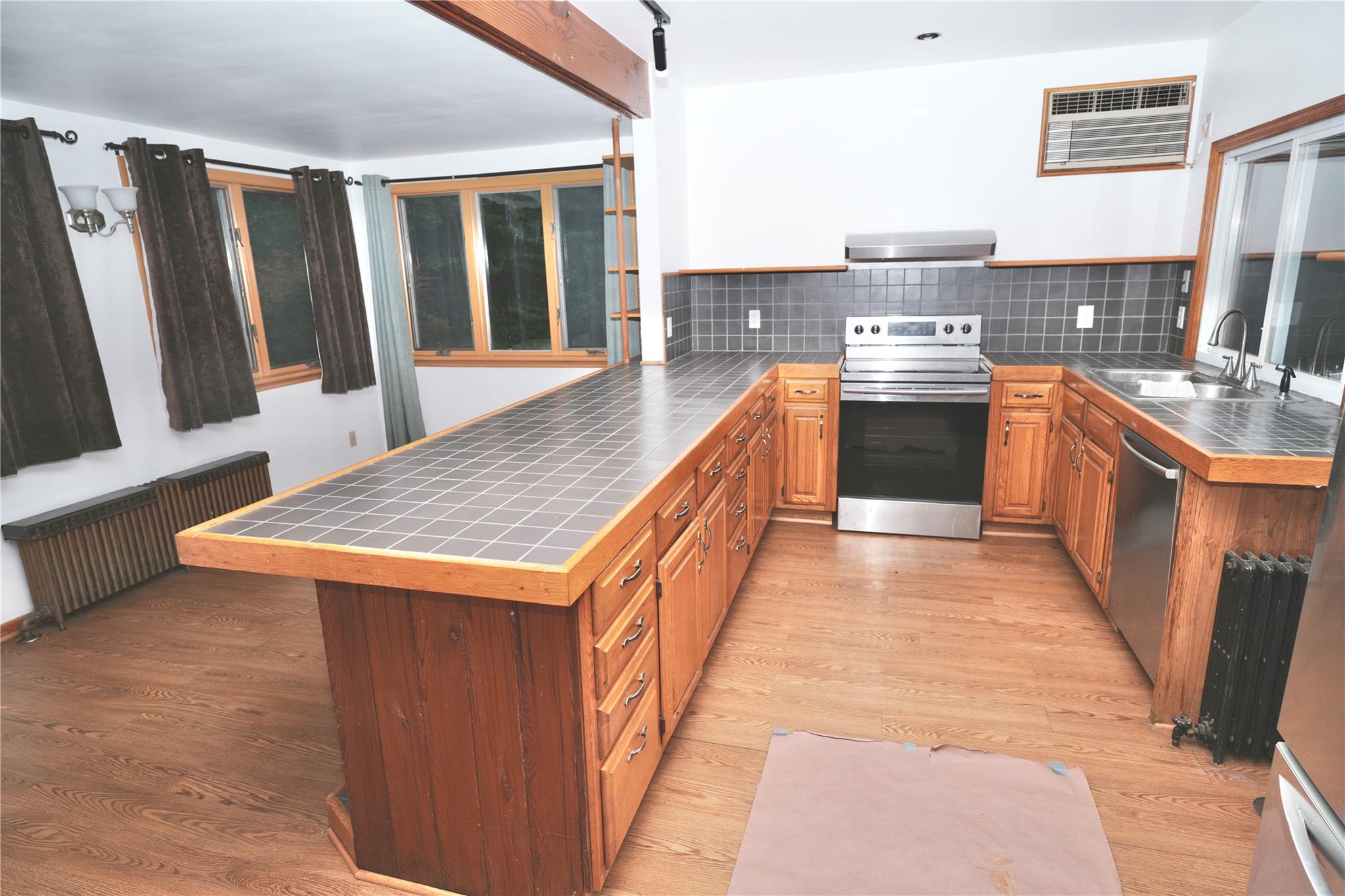 23 Kemble Avenue Property Photo 2