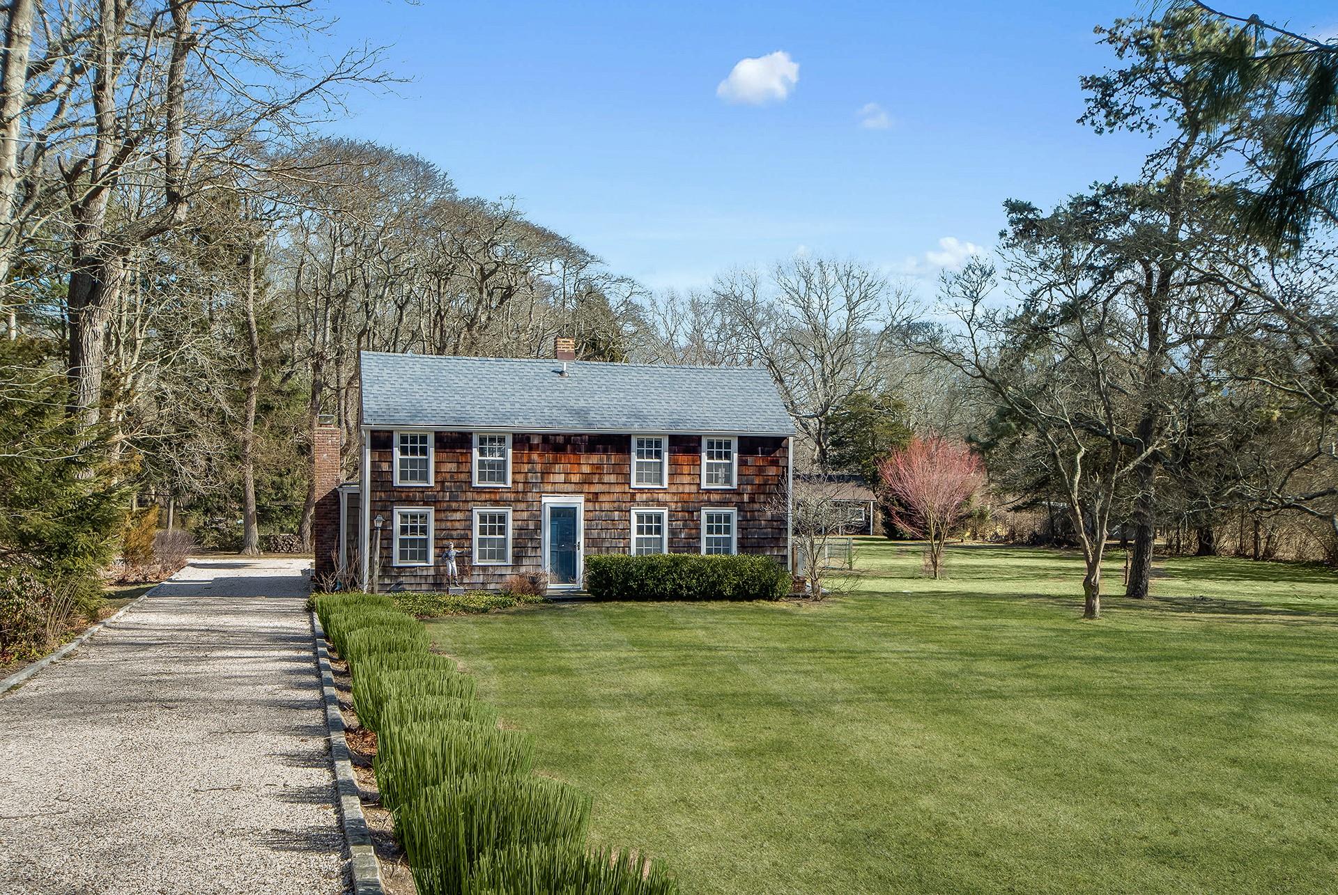 152 Three Mile Harbor Road Property Photo