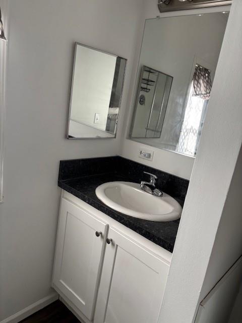 658 Sound Ave Unit D10 Property Photo 8