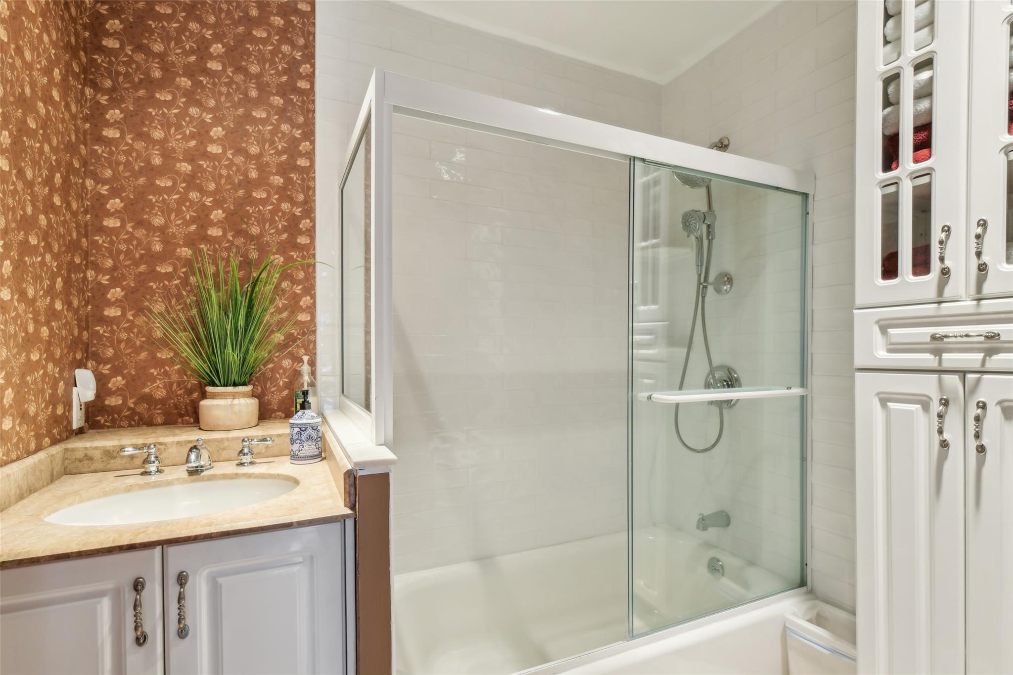 9 Pinehurst Road Property Photo 24