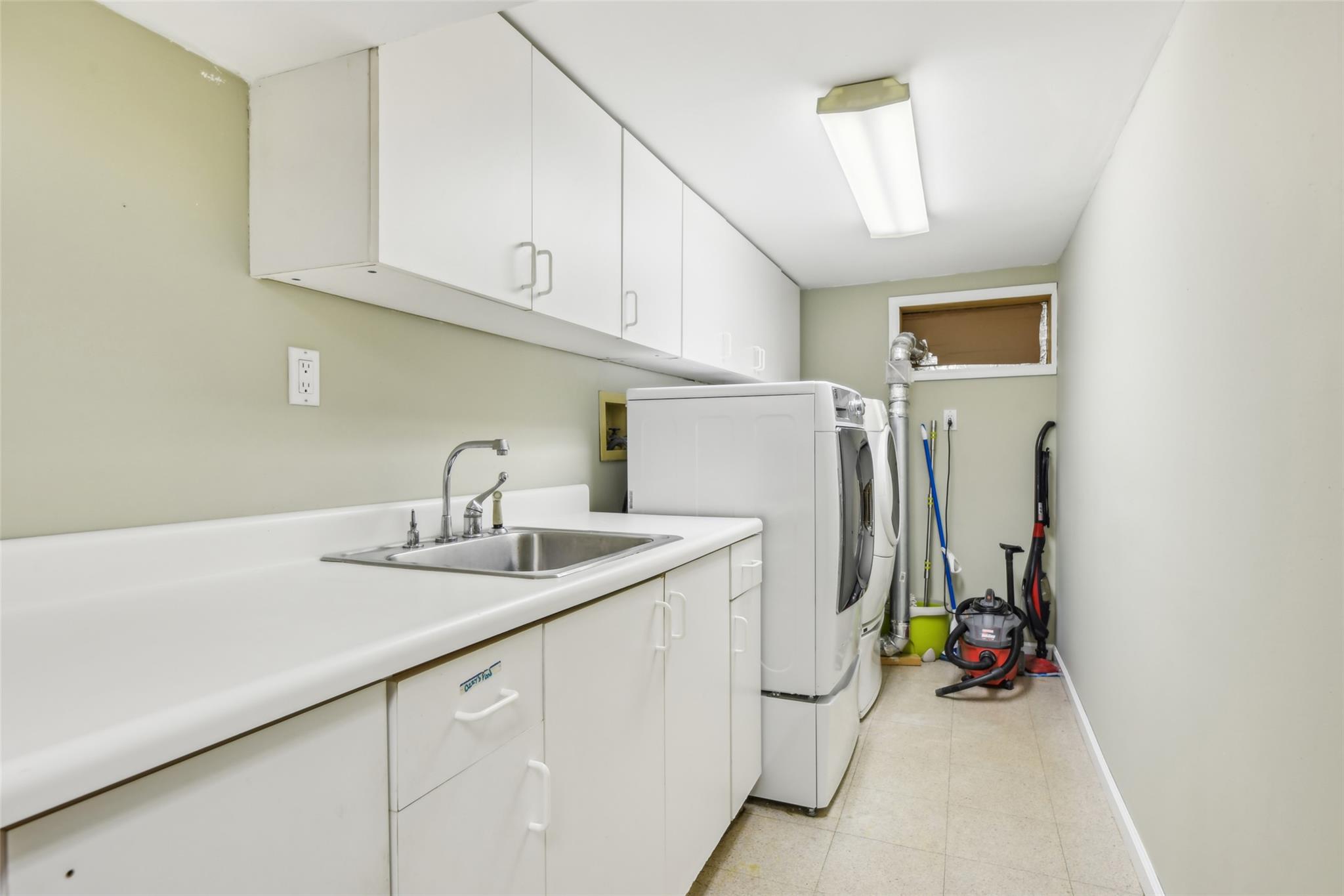 9 Pinehurst Road Property Photo 40