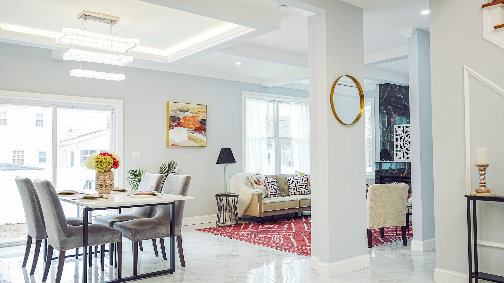 10 Trafalgar Square Property Photo 11