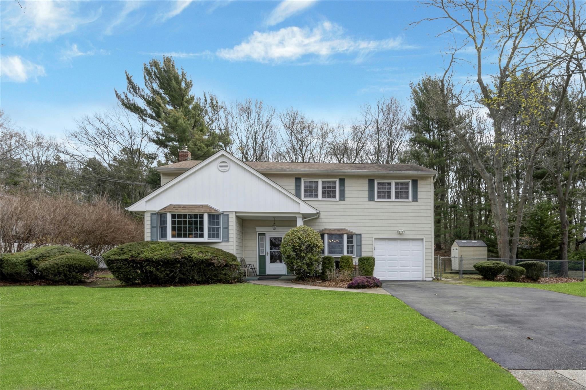 101 Grissom Way Property Photo 1