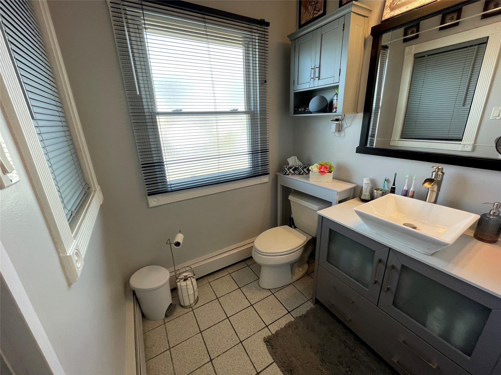 944 N Ontario Avenue Property Photo 9