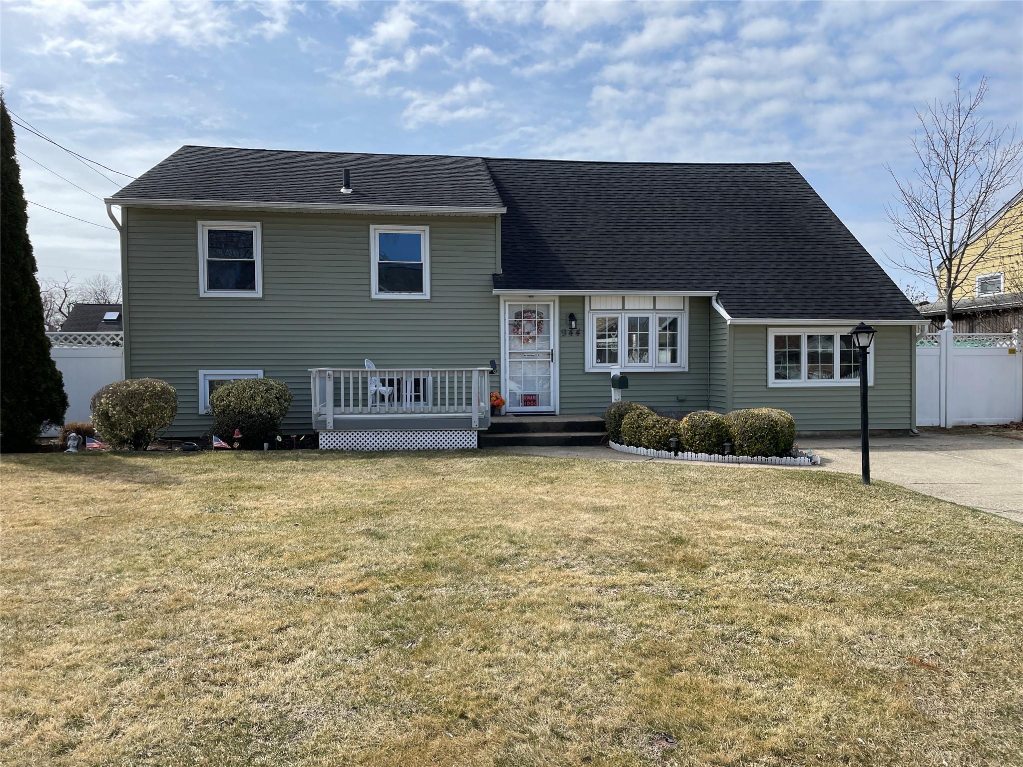 944 N Ontario Avenue Property Photo 13
