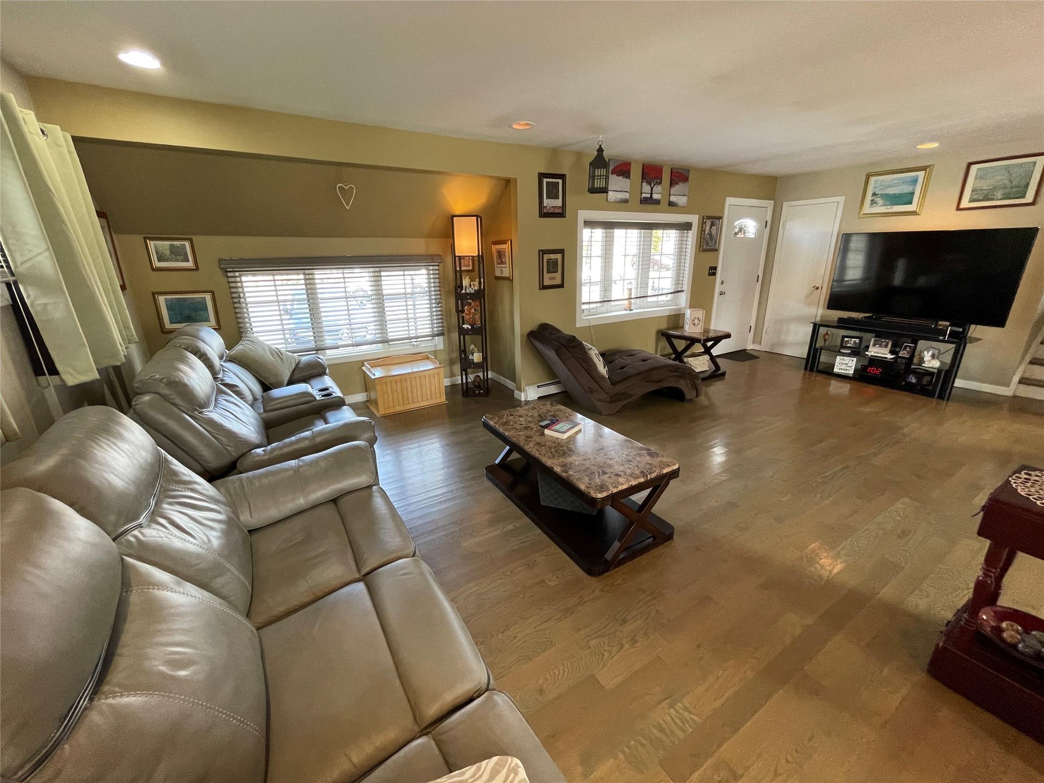 944 N Ontario Avenue Property Photo 17