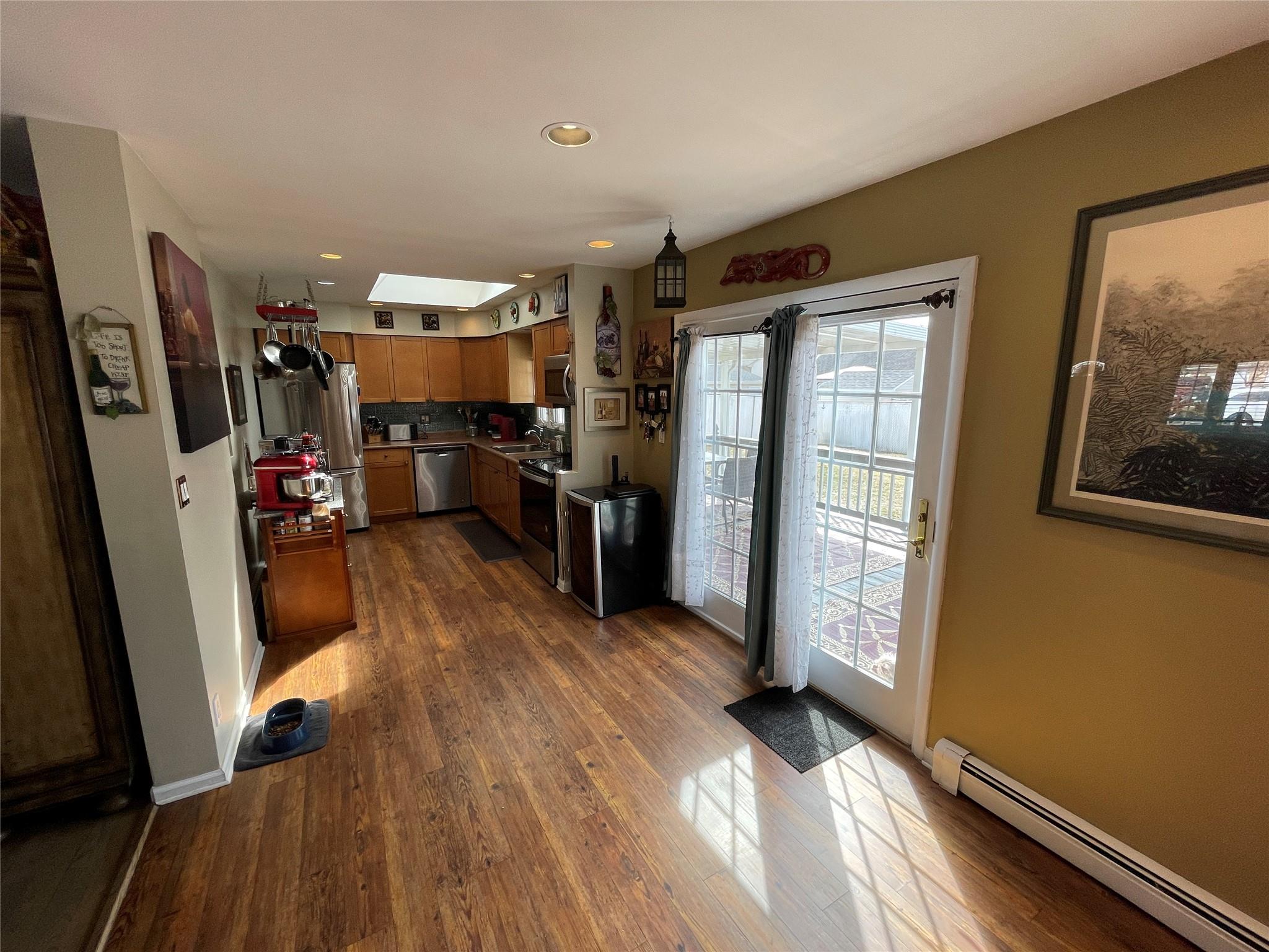 944 N Ontario Avenue Property Photo 19