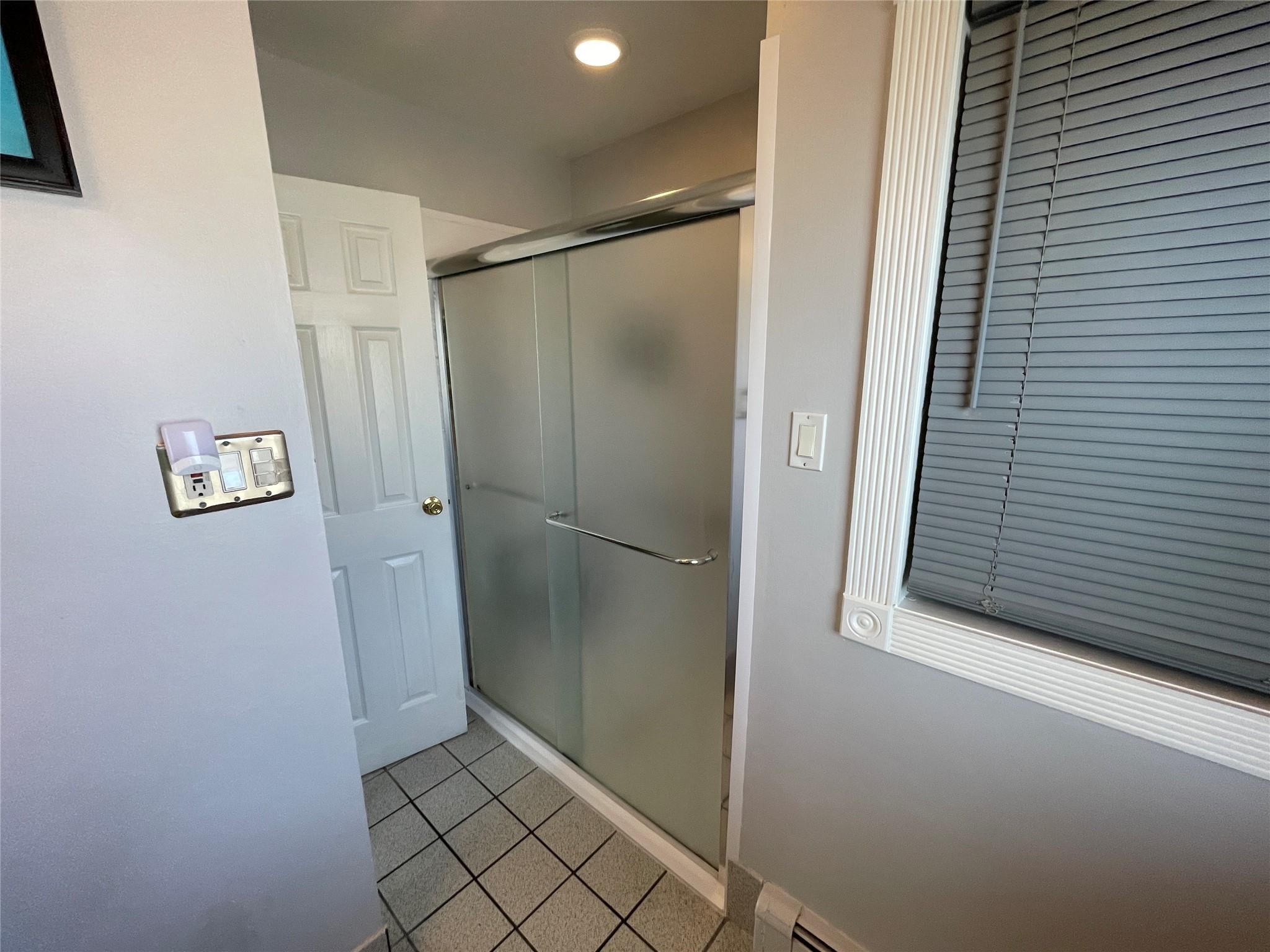 944 N Ontario Avenue Property Photo 28