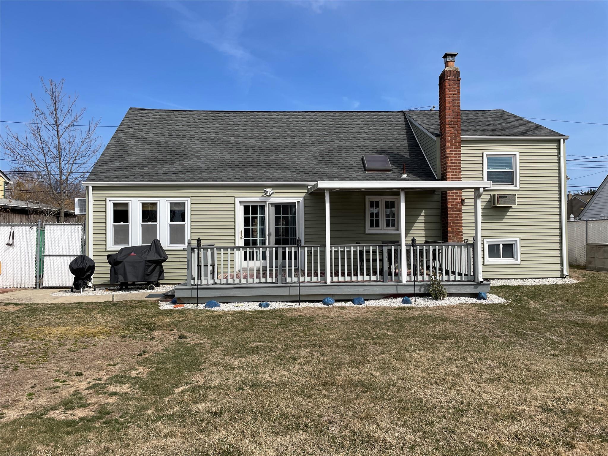 944 N Ontario Avenue Property Photo 33