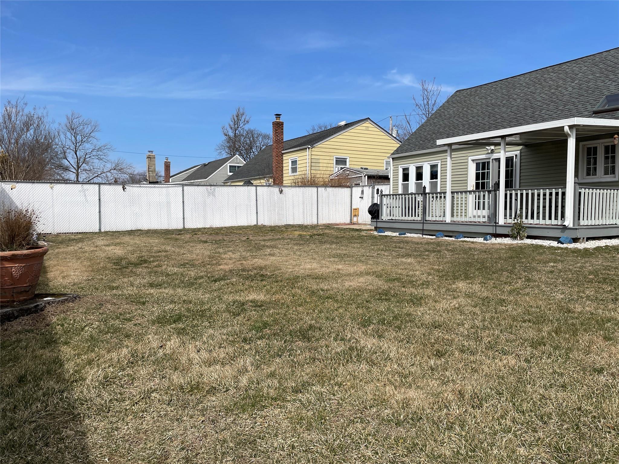 944 N Ontario Avenue Property Photo 34