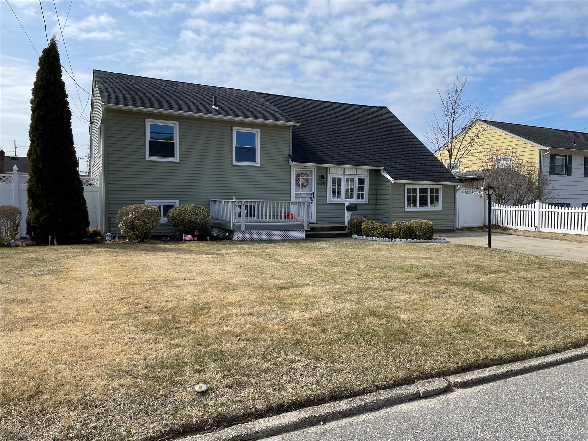 944 N Ontario Avenue Property Photo 36