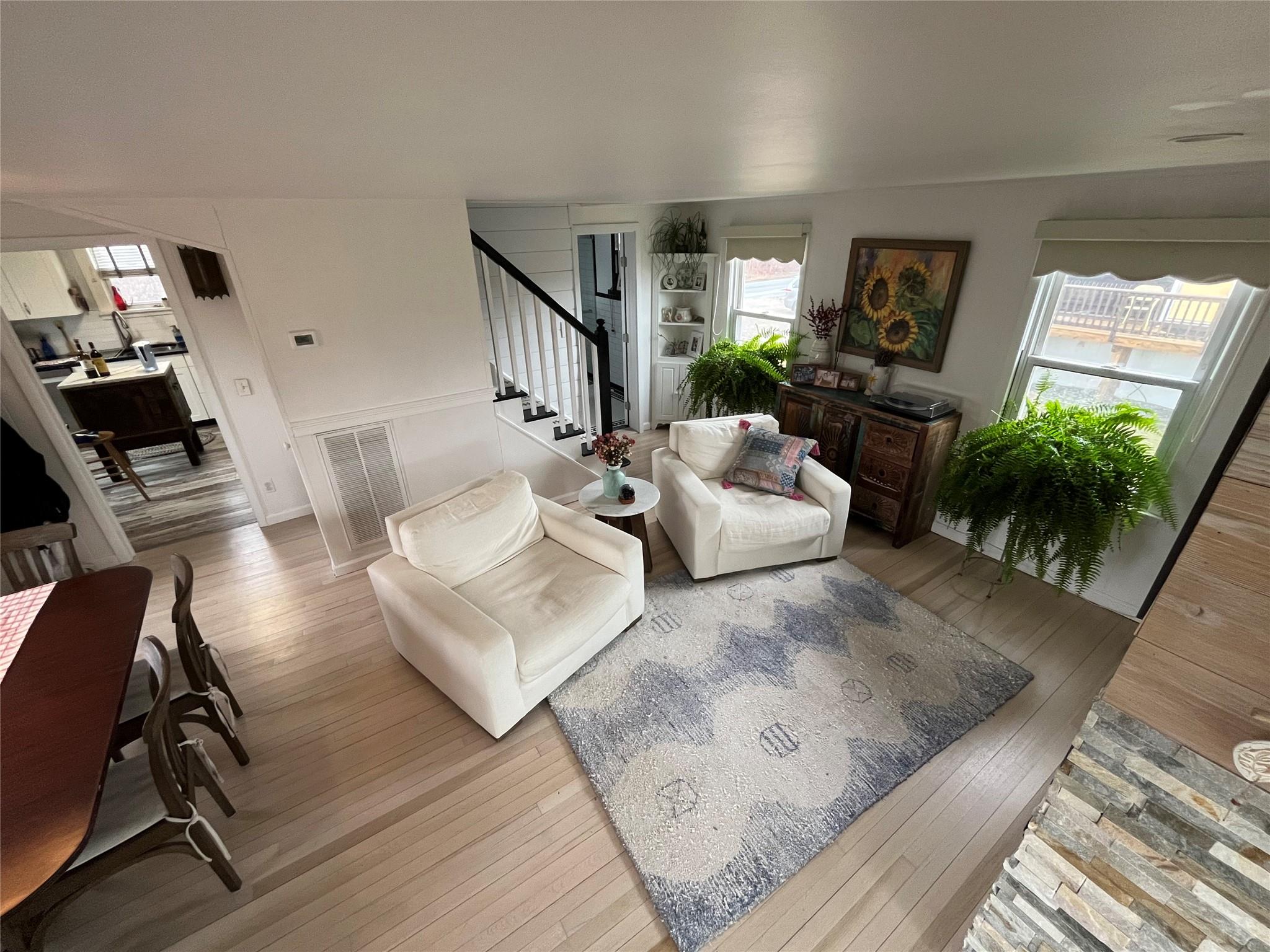 25 Oak Beach Road Property Photo 9