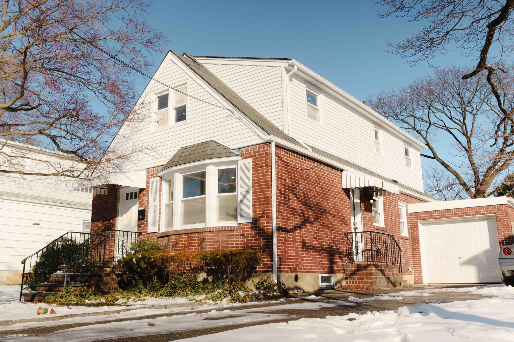 69 S Cherry Valley Avenue Property Photo
