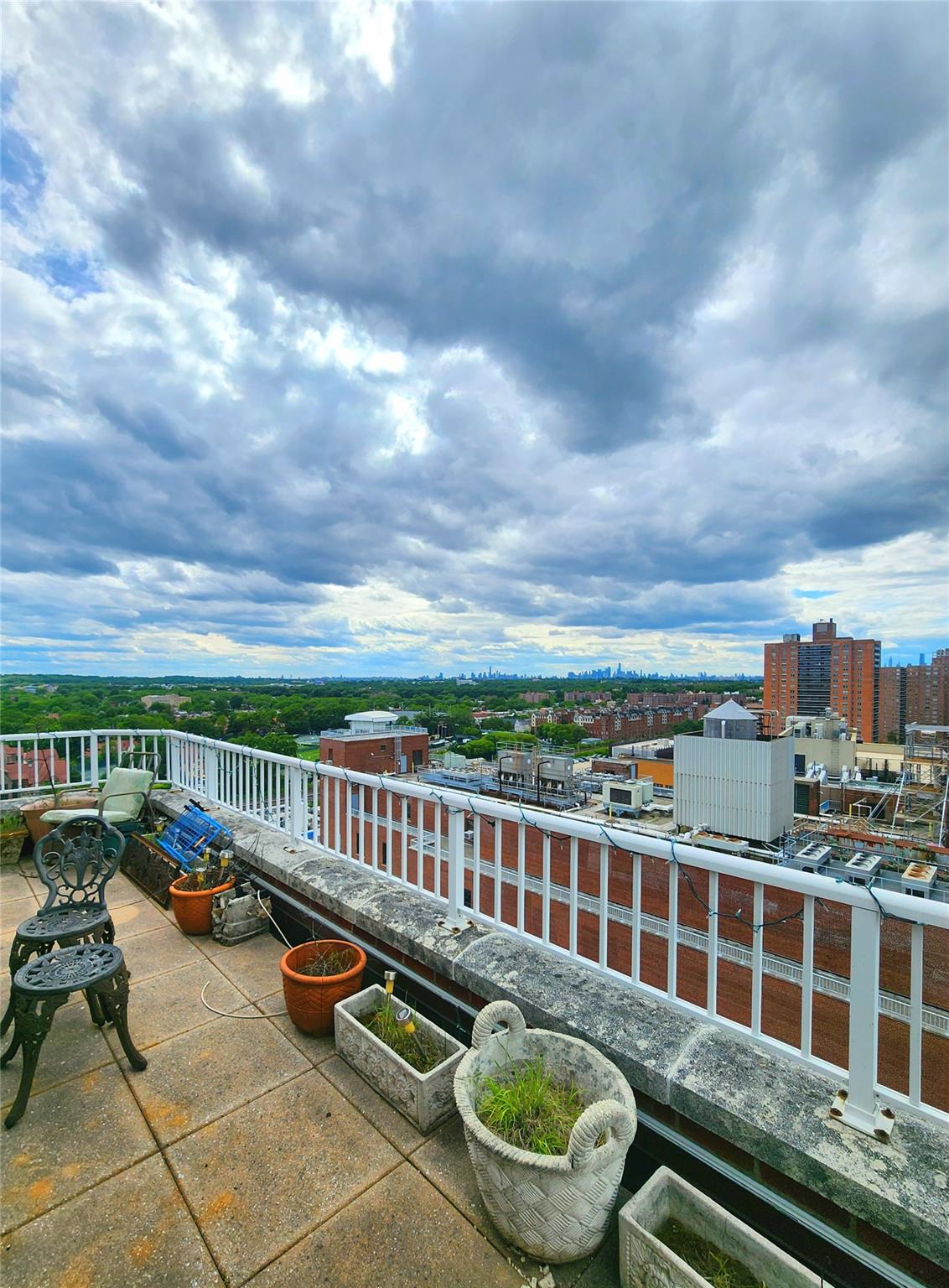 10740 Queens Boulevard Pha Property Photo 9