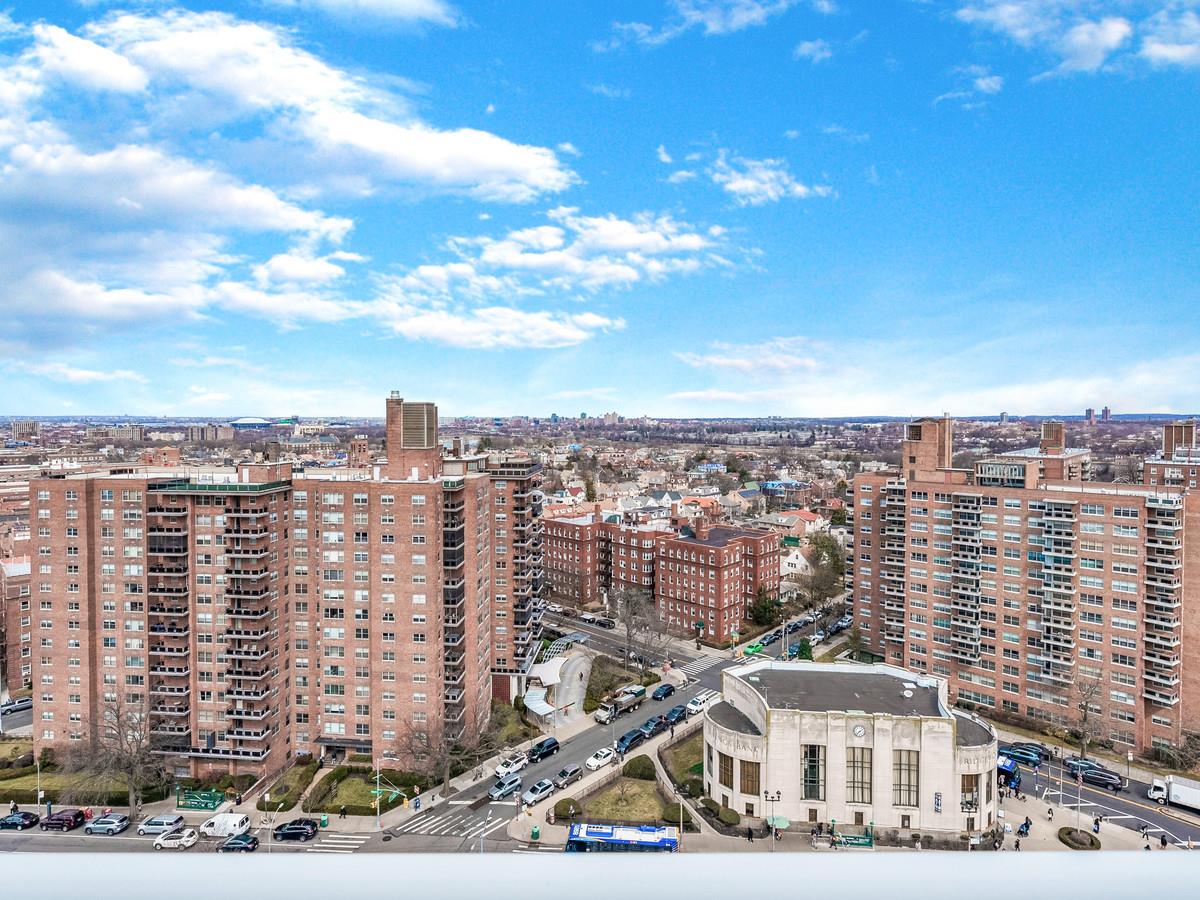 10740 Queens Boulevard Pha Property Photo 12