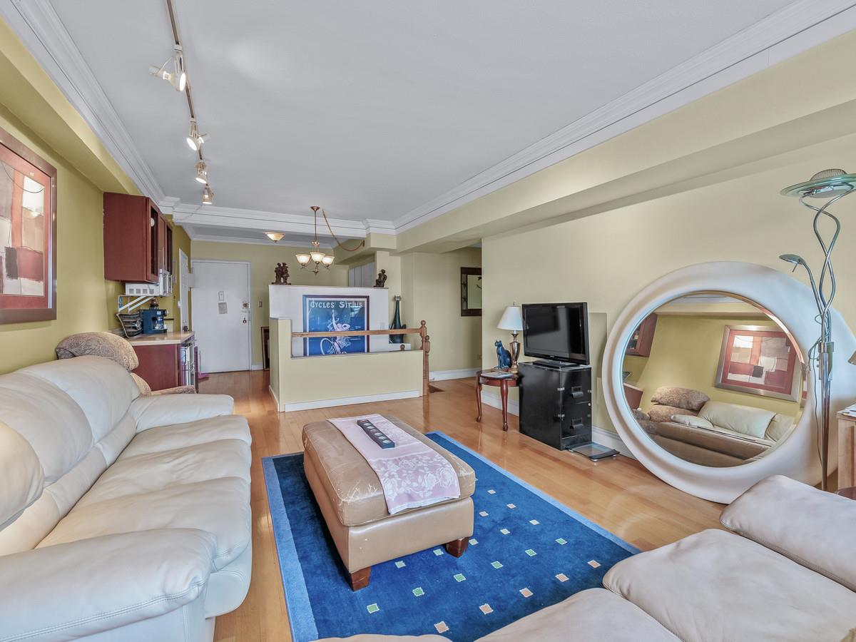 10740 Queens Boulevard Pha Property Photo 22