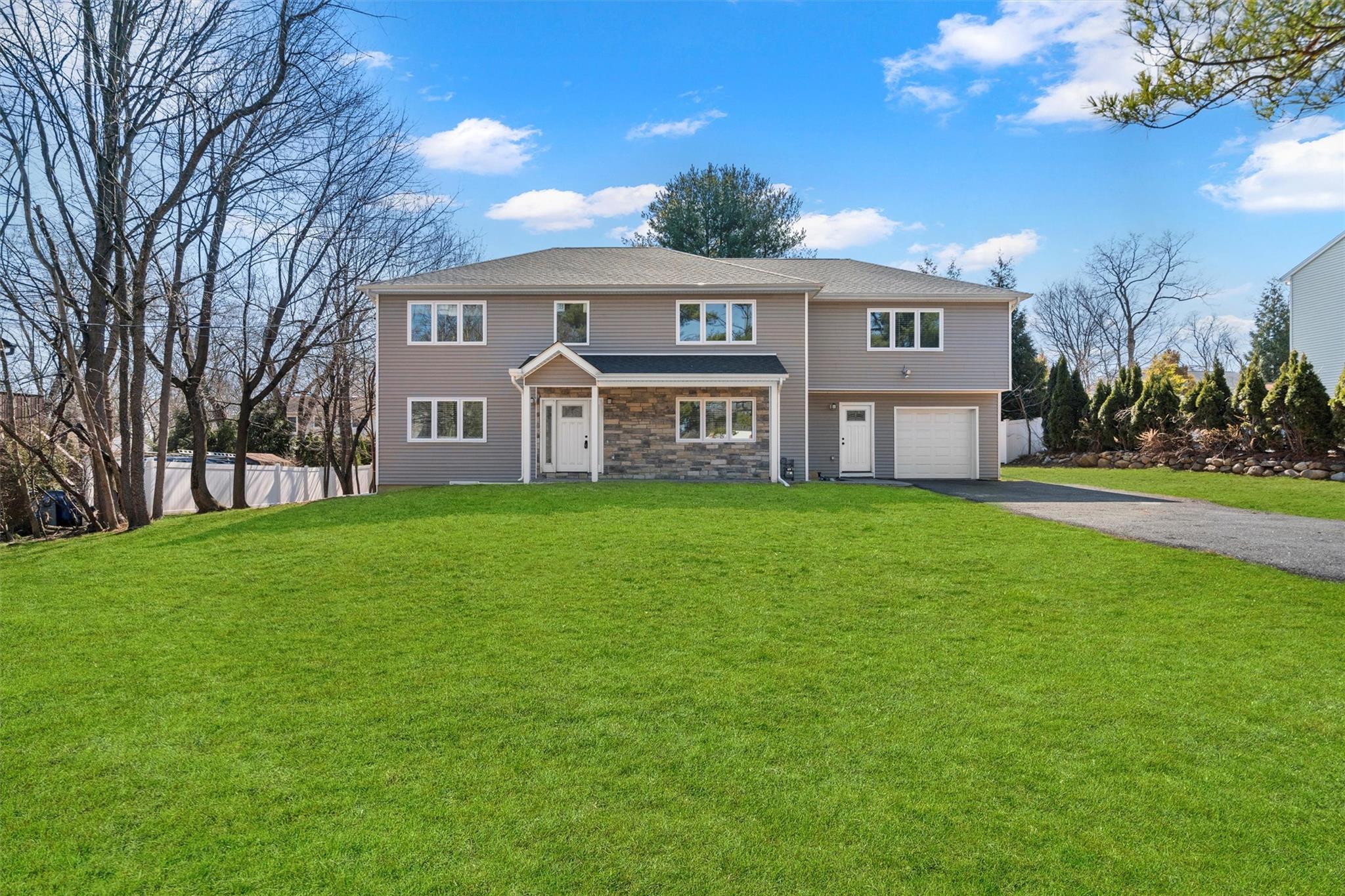 250 Blauvelt Road Property Photo