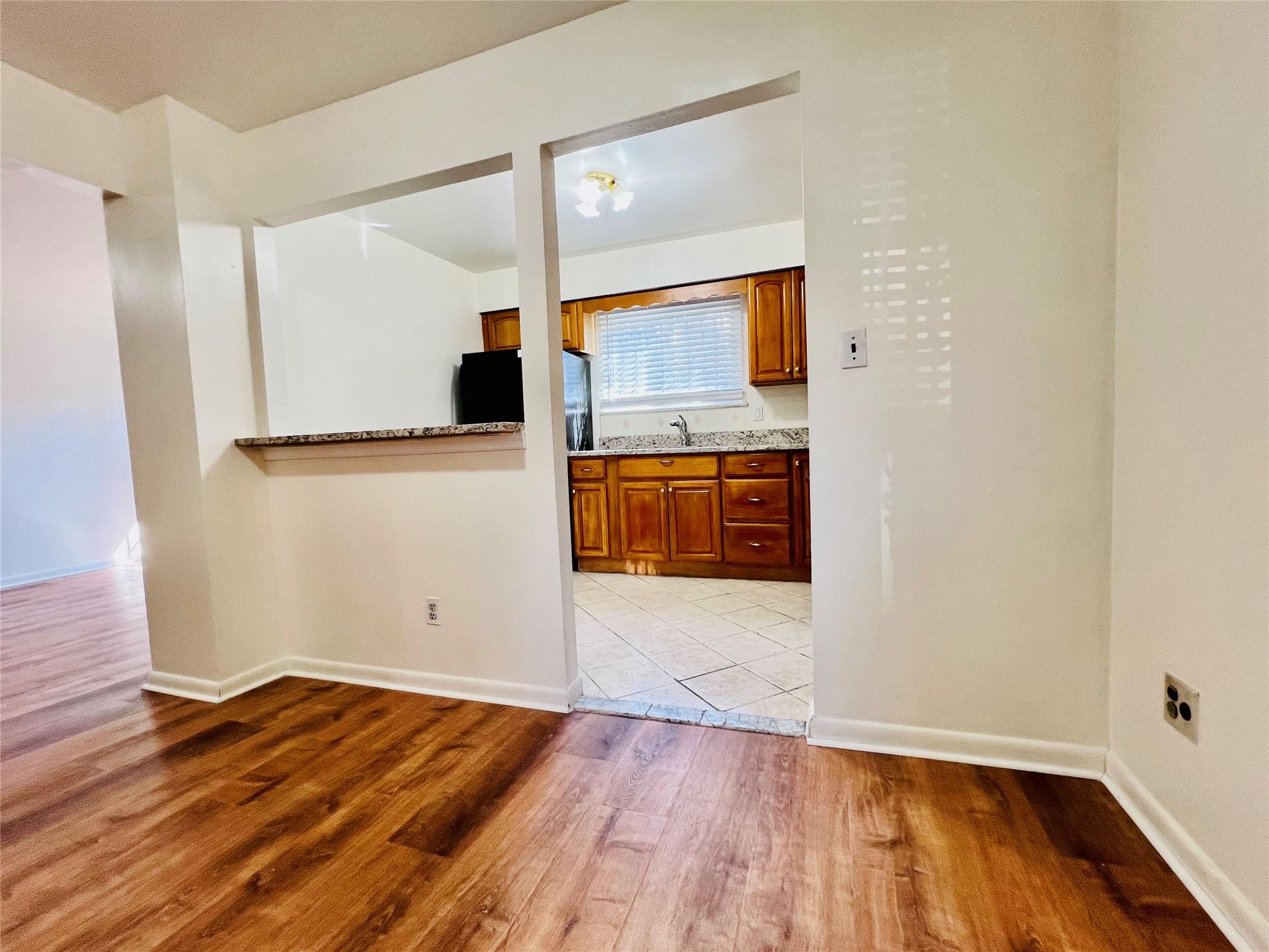 71-21 164 St Property Photo 3