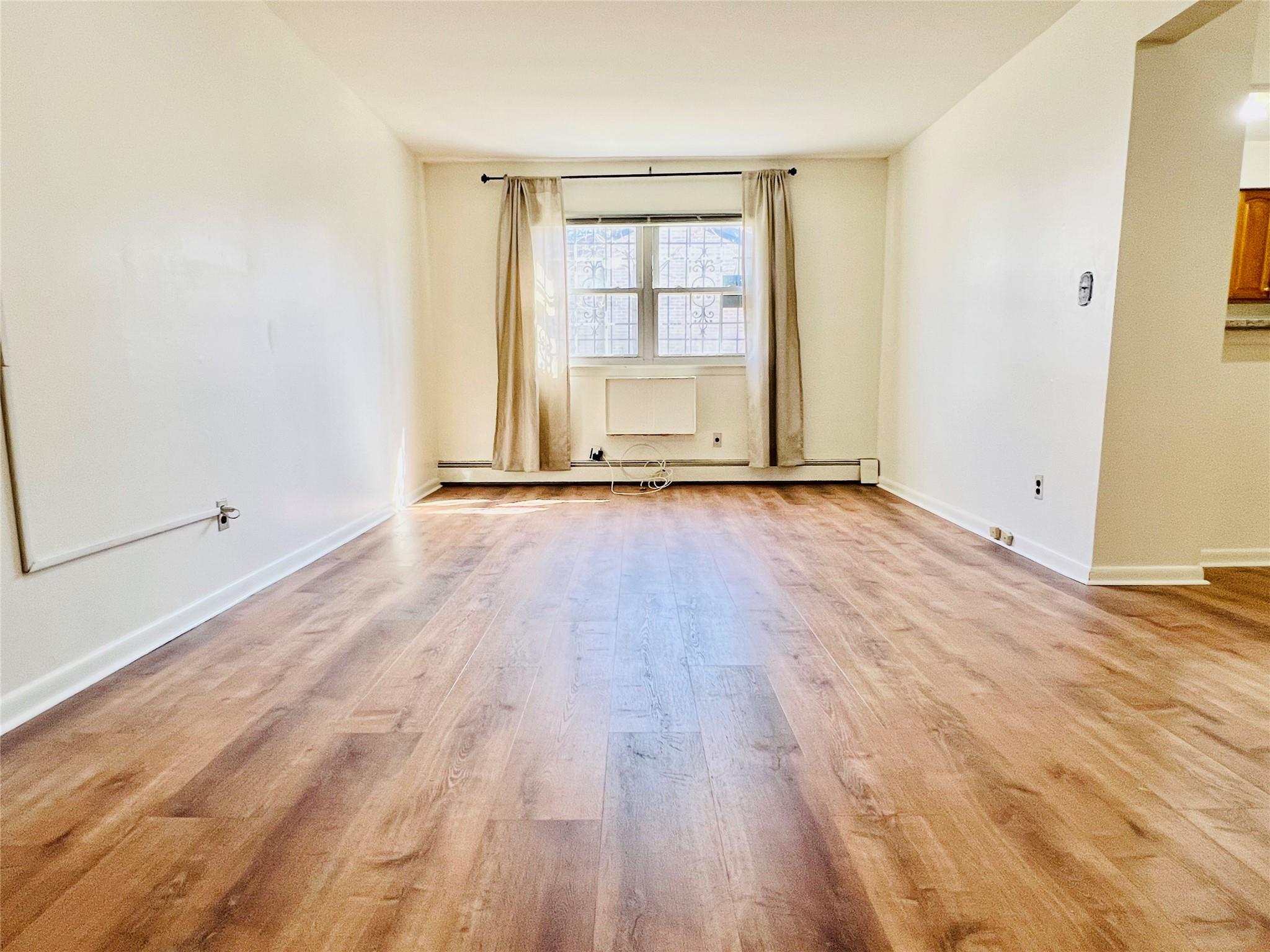 71-21 164 St Property Photo 6