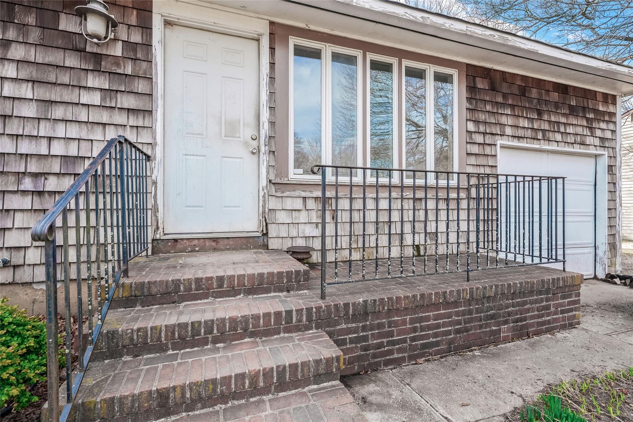 36 Pace Avenue Property Photo 2