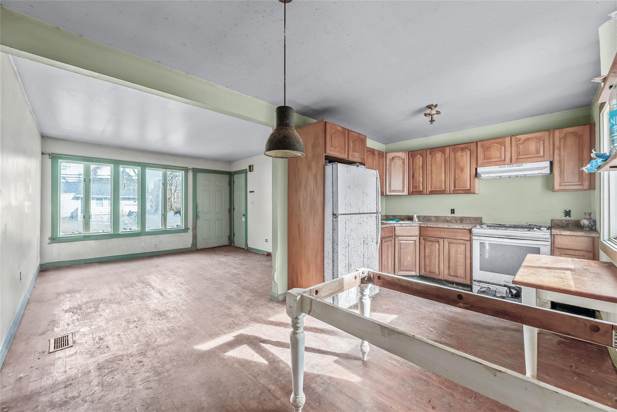 36 Pace Avenue Property Photo 6