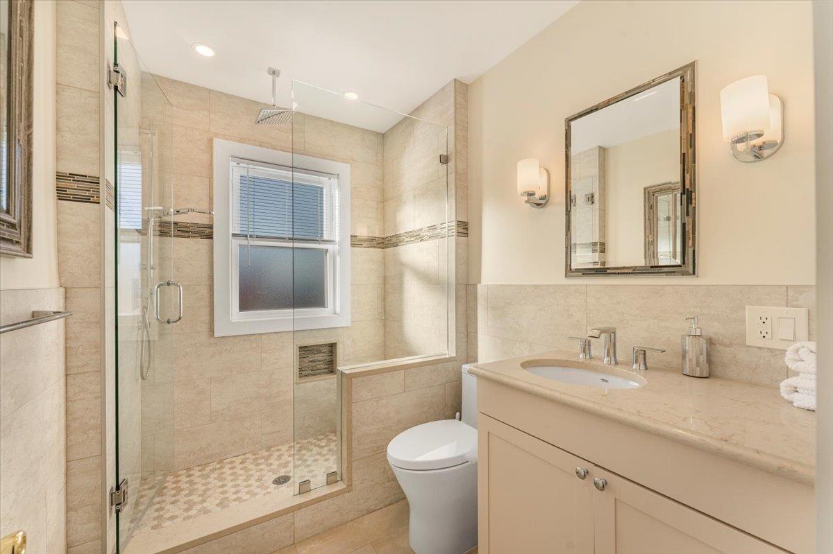 37 Lee Avenue Property Photo 23