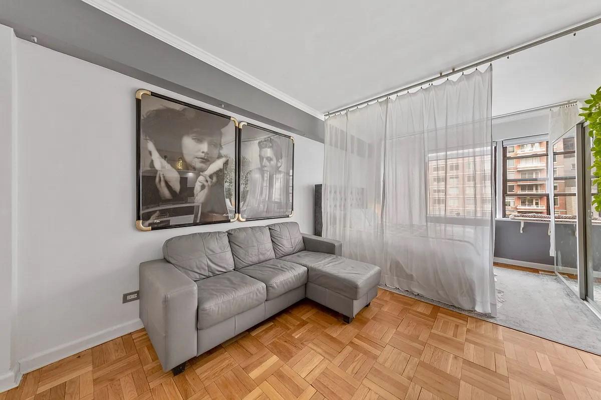 240 46 10e Property Photo 12