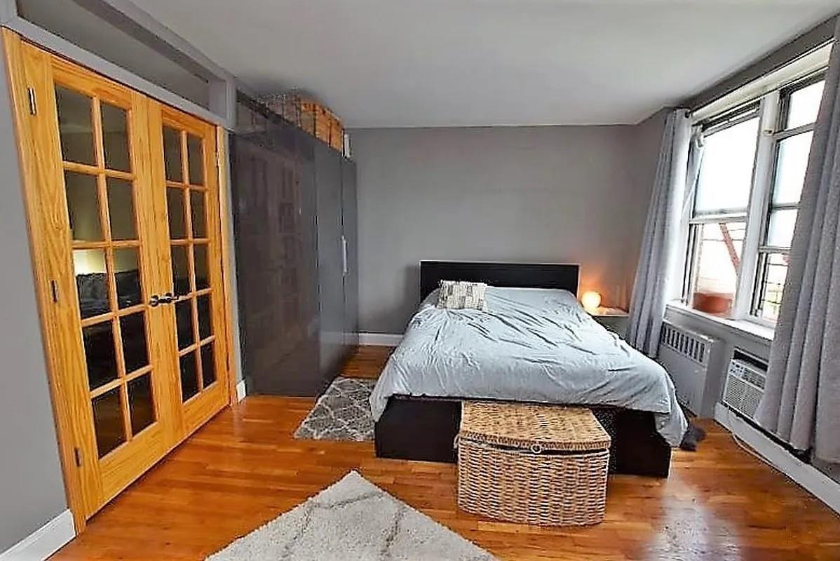 47-37 45th Street 2a Property Photo 3
