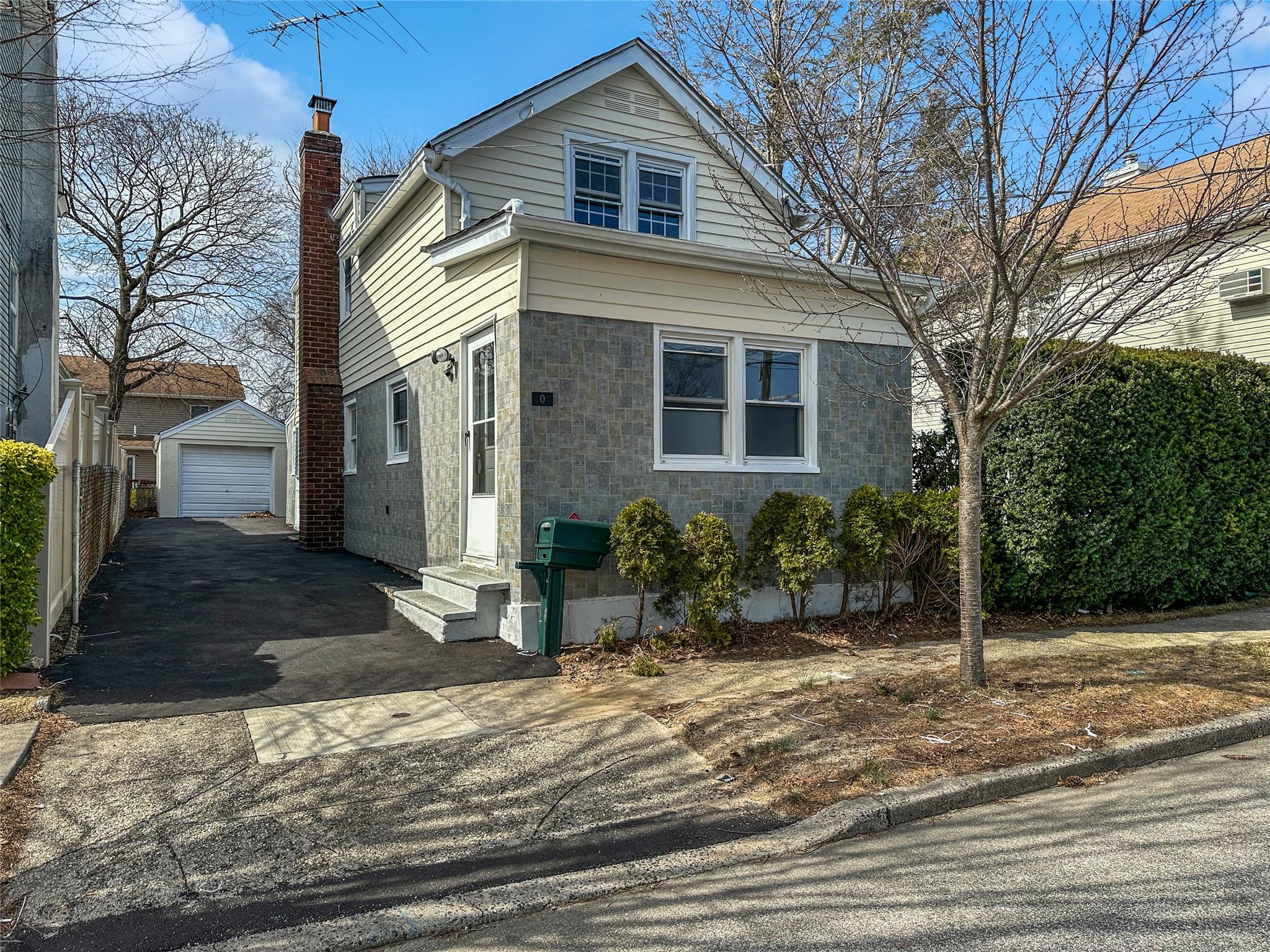 309 S 11th Street Property Photo