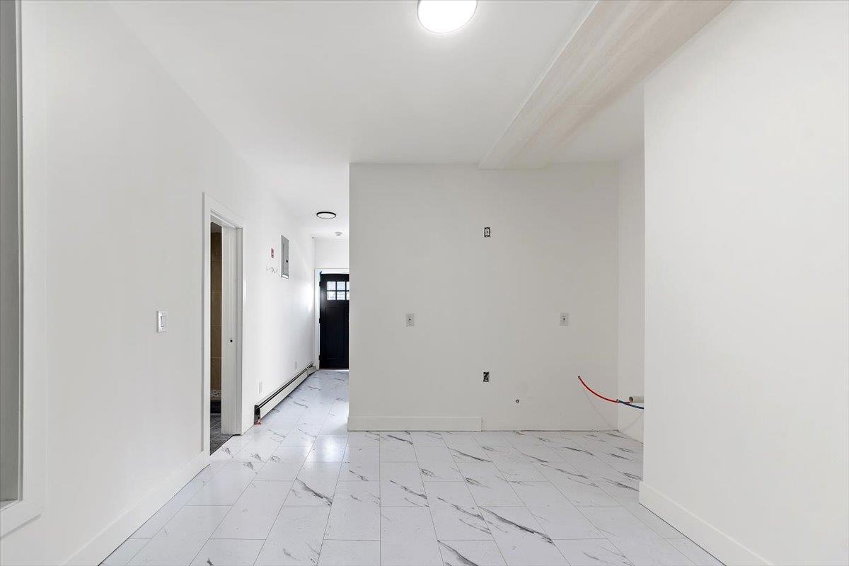 835466 Property Photo 17