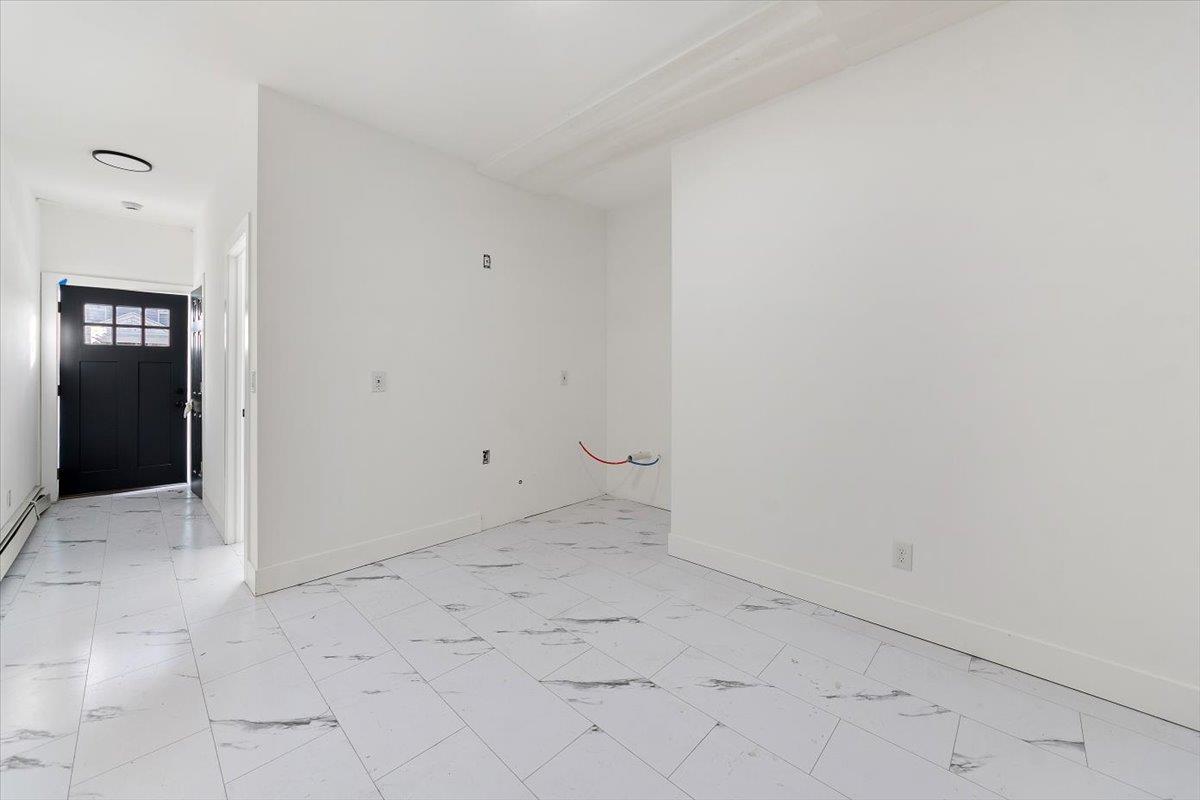 835466 Property Photo 18